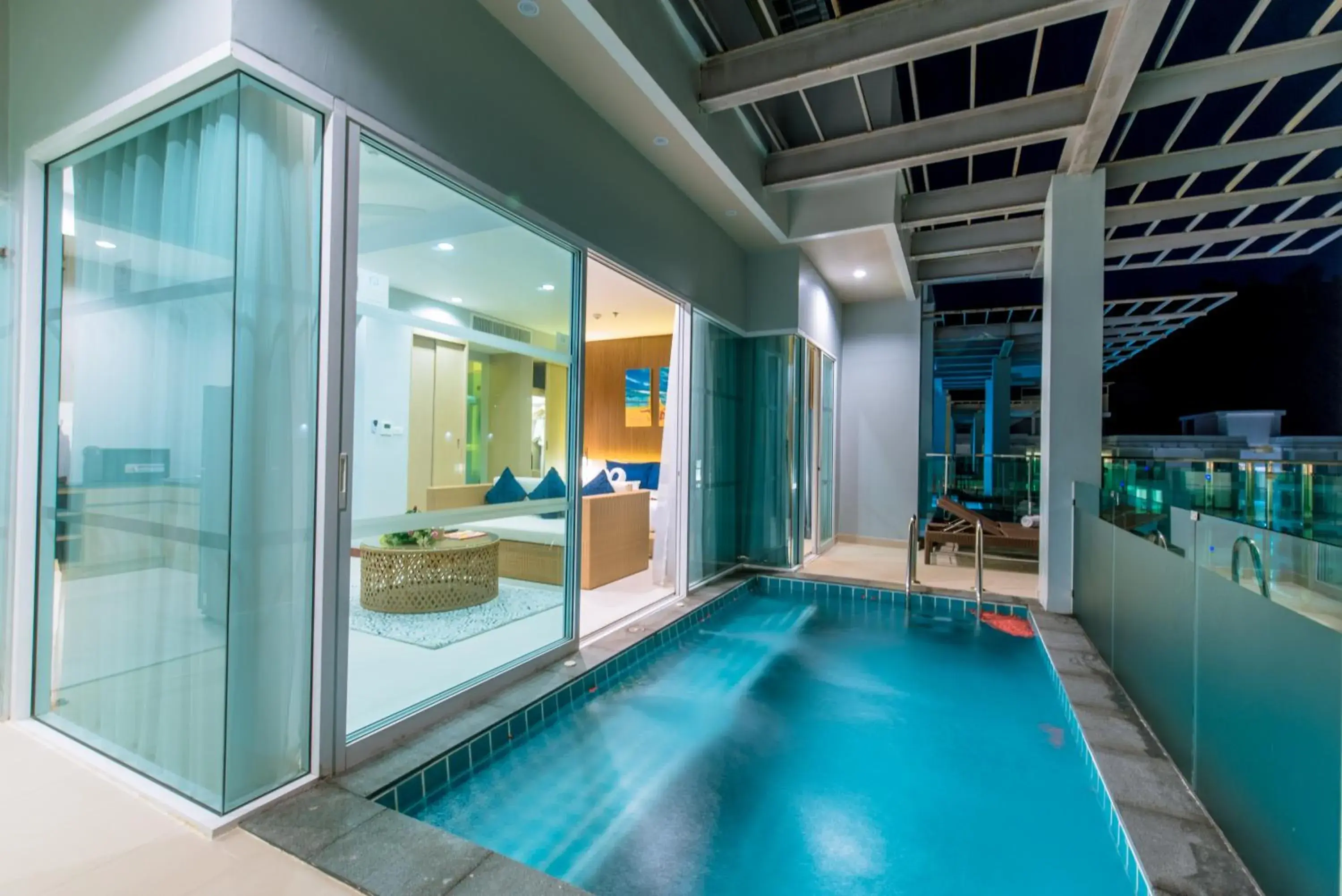 Swimming pool in Fishermens Harbour Urban Resort - SHA Extra Plus Swimming pool in Fishermens Harbour Urban Resort - SHA Extra Plus