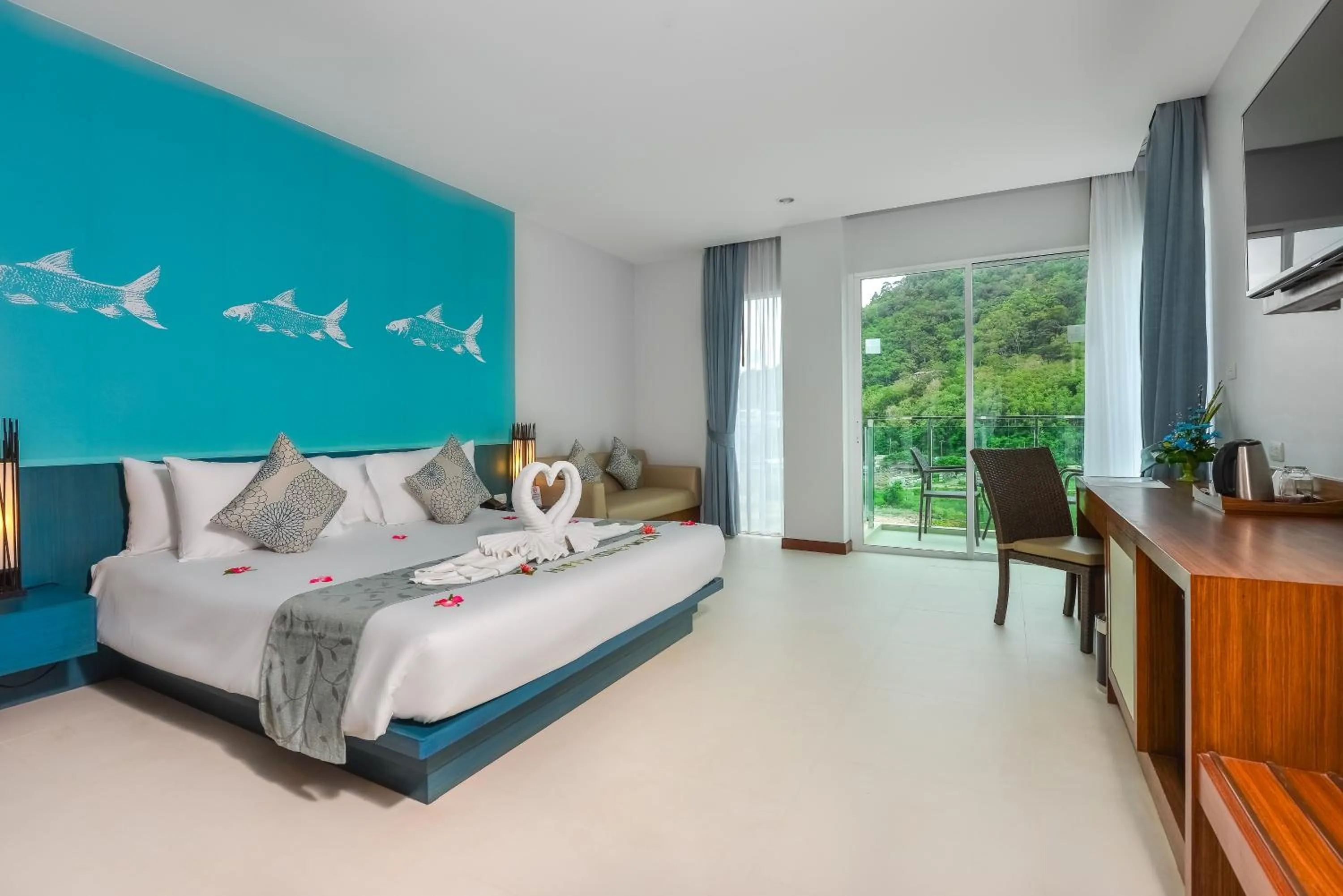 TV and multimedia, Bed in Fishermens Harbour Urban Resort - SHA Extra Plus