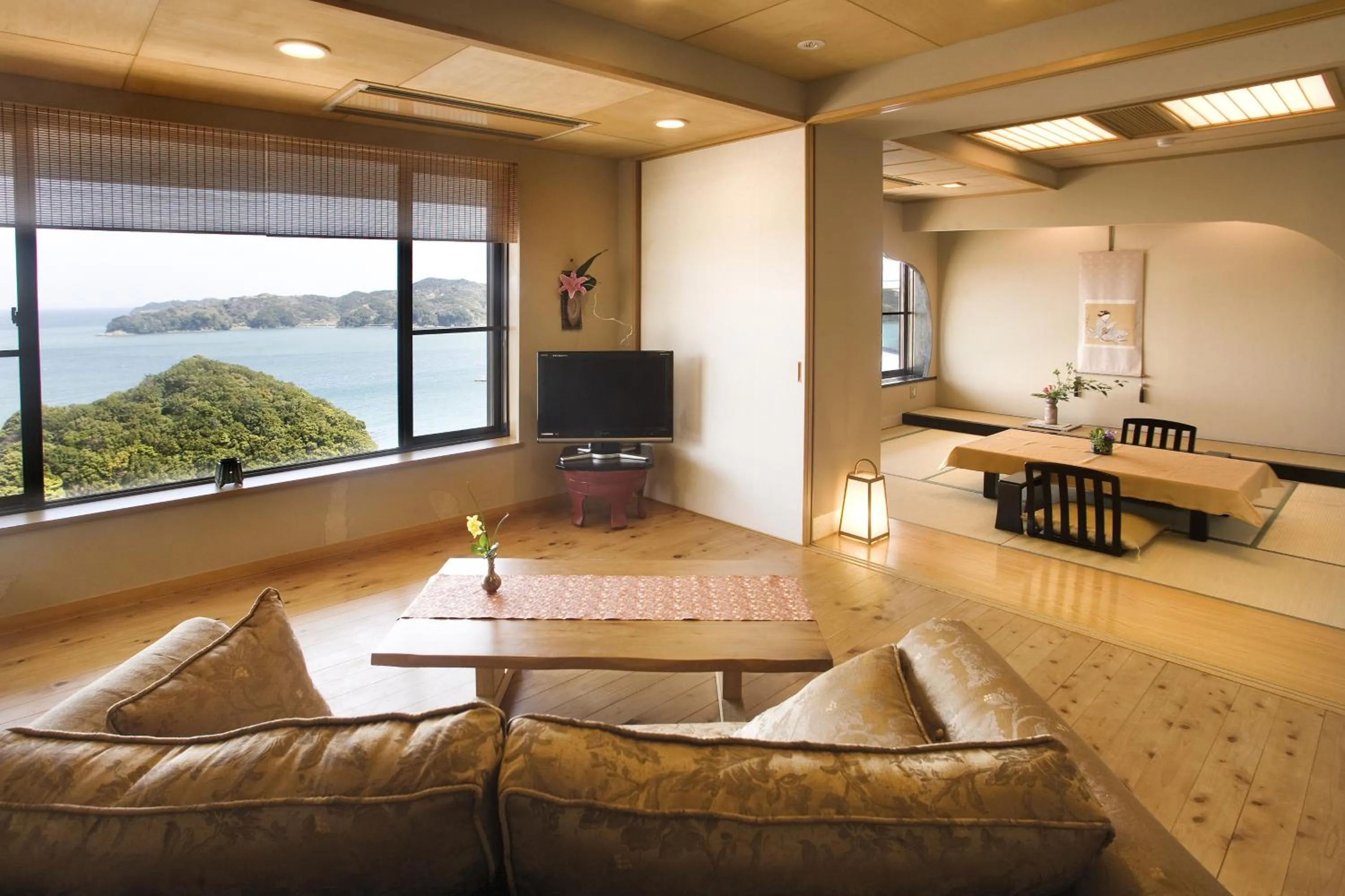 TV and multimedia in Ryoso Uminocho