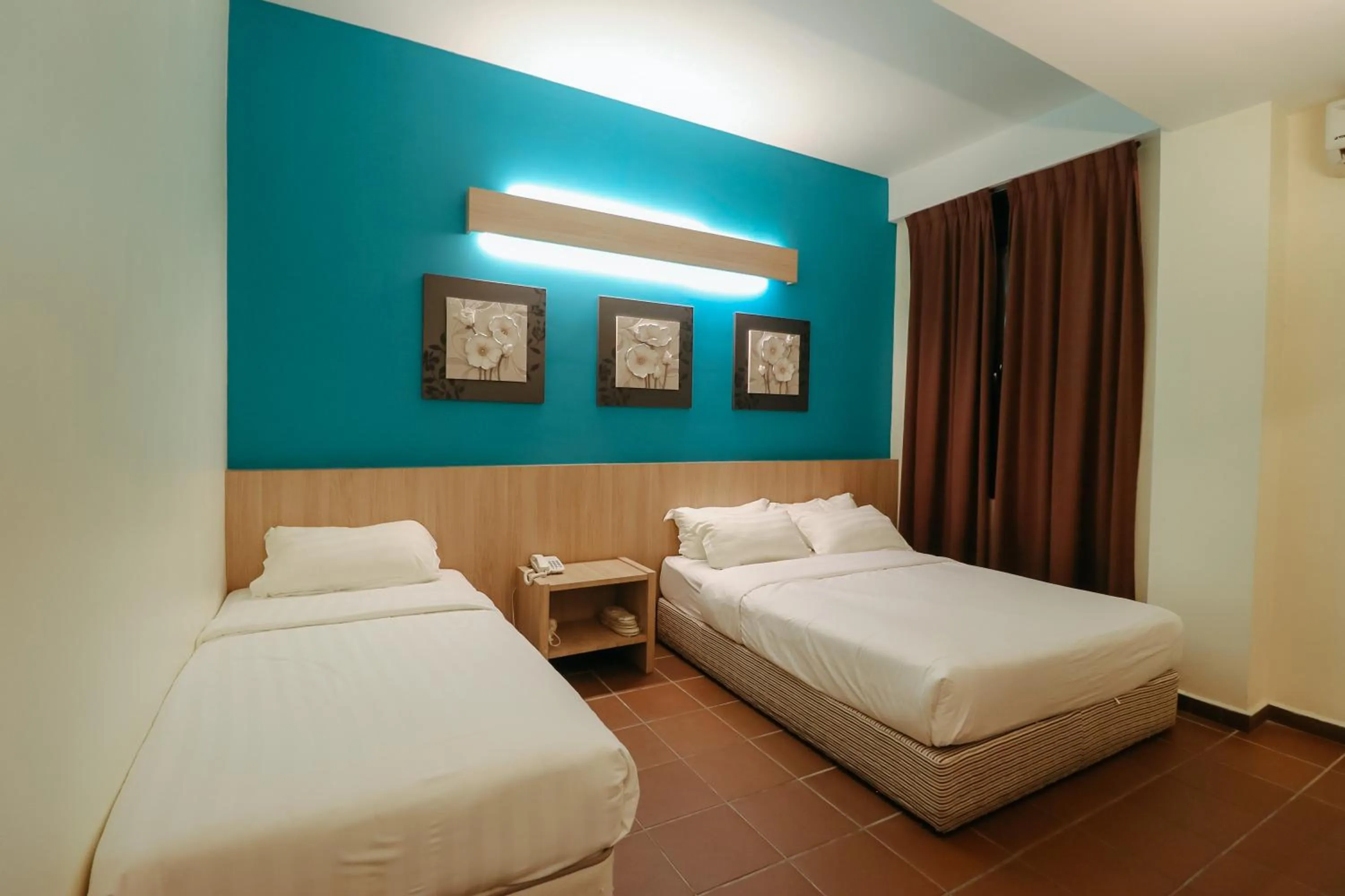 Bed in Fomecs Boutique Hotel, Jonker Street