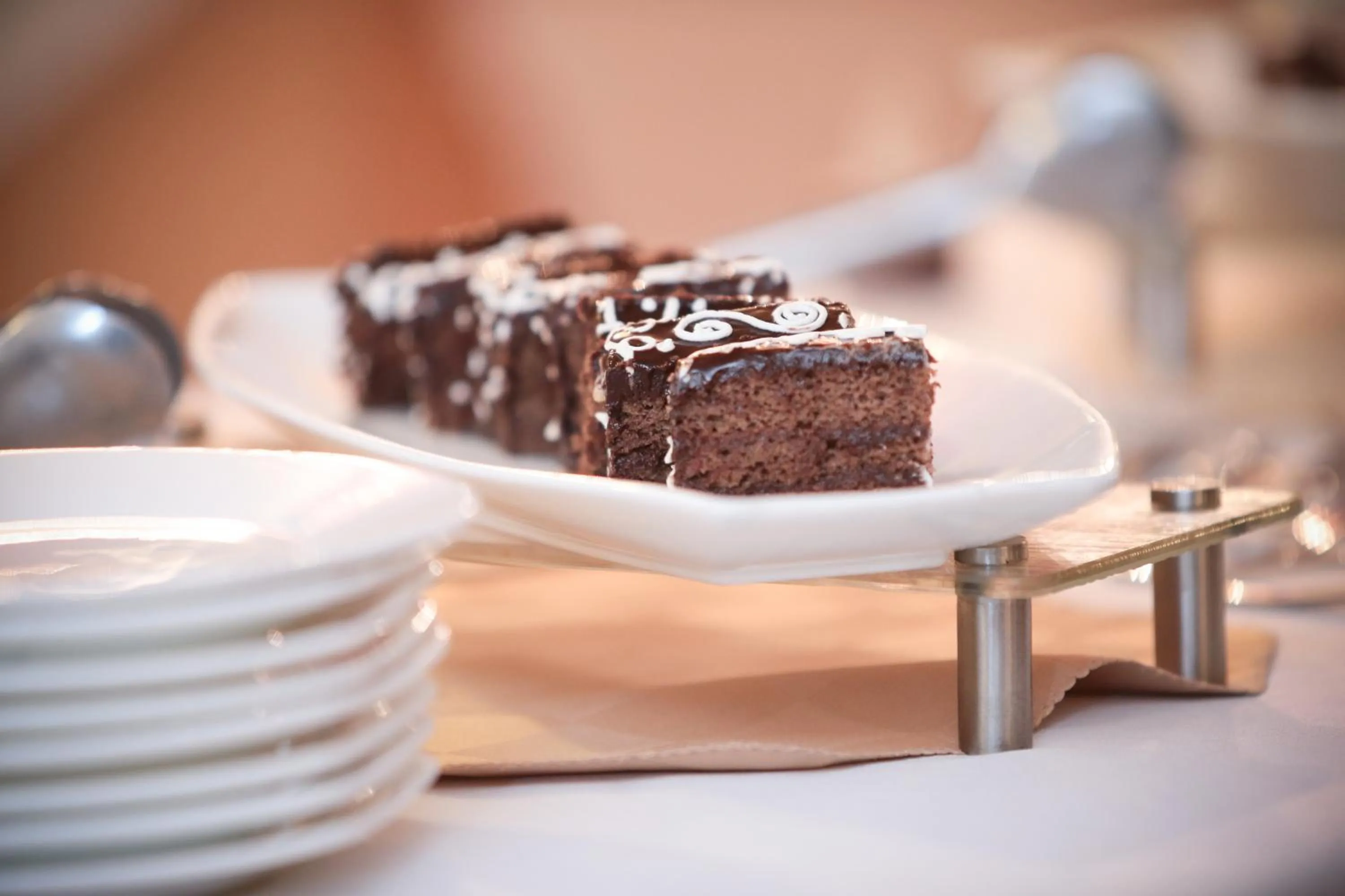 Restaurant/places to eat in Jupiter International Hotel - Cazanchis