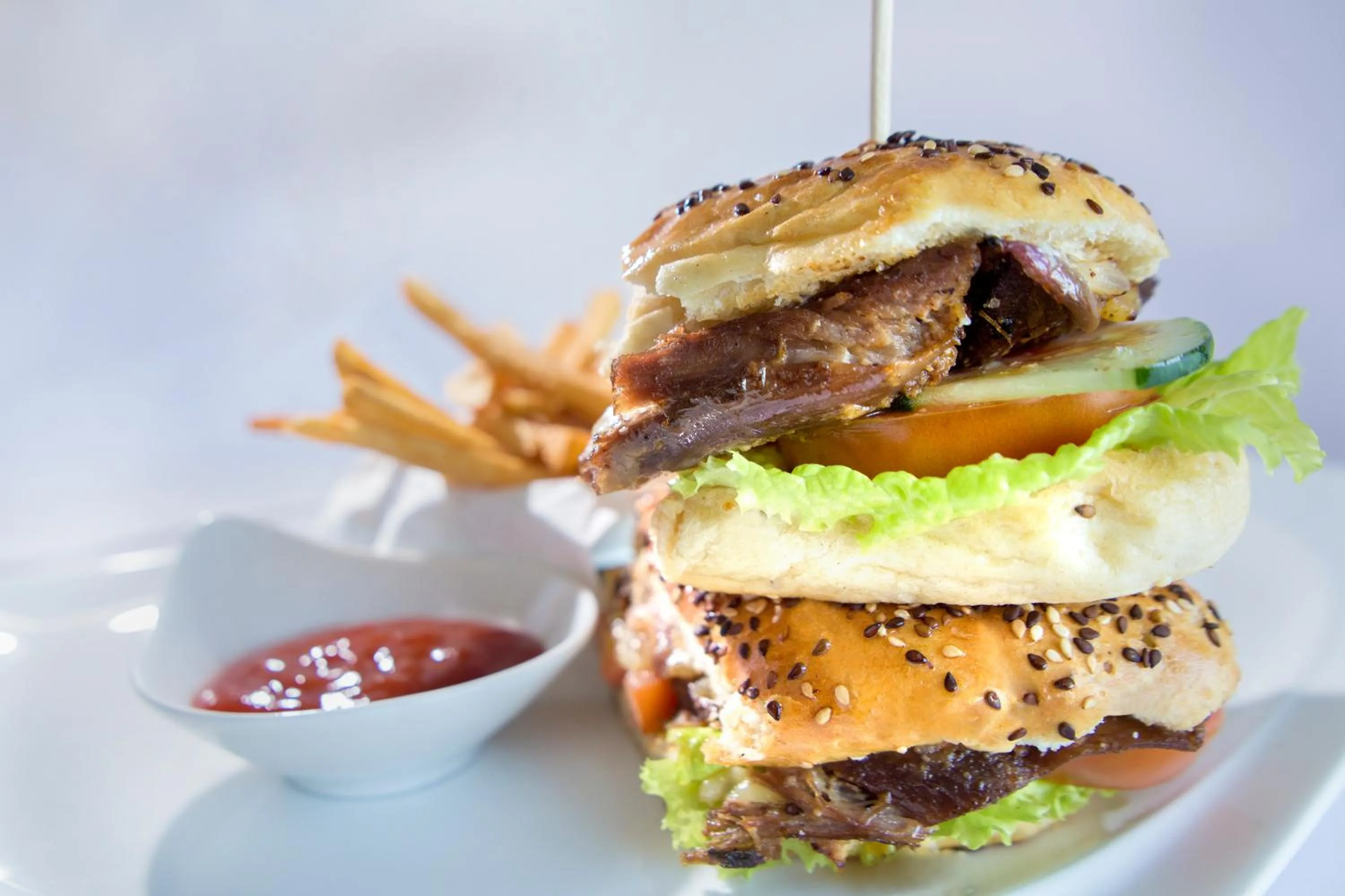 Lunch in Jupiter International Hotel - Cazanchis