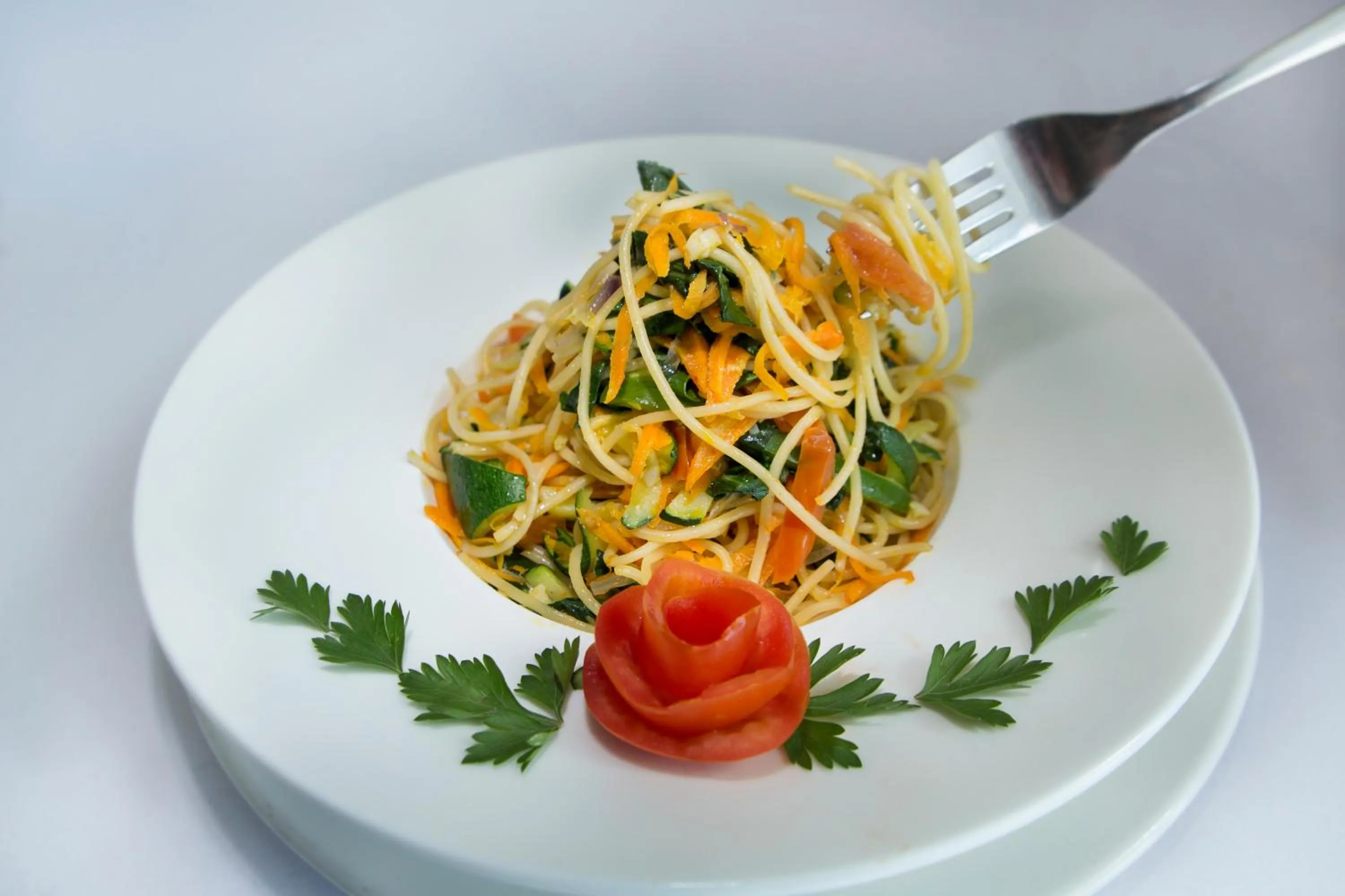 Lunch in Jupiter International Hotel - Cazanchis