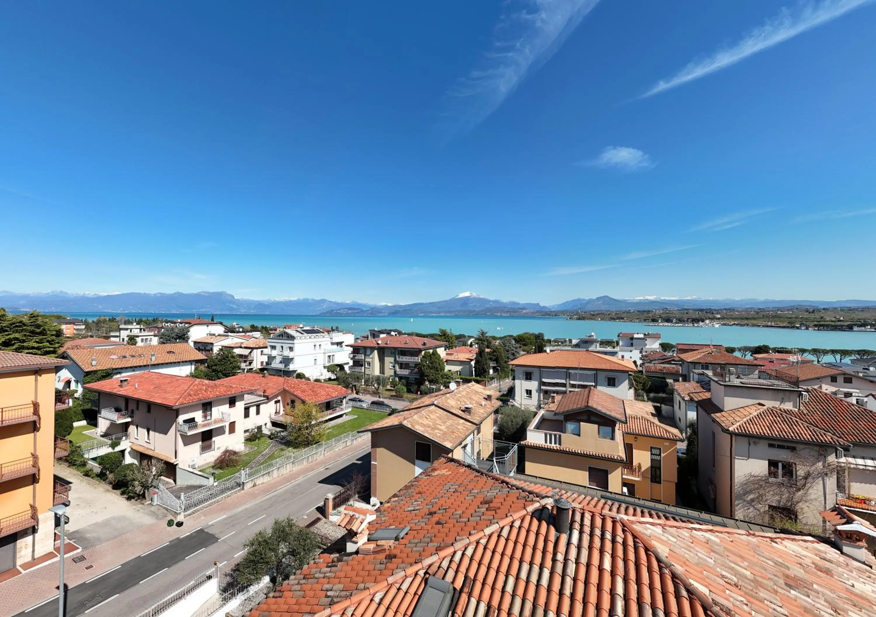Lakeview Verdi Apartment