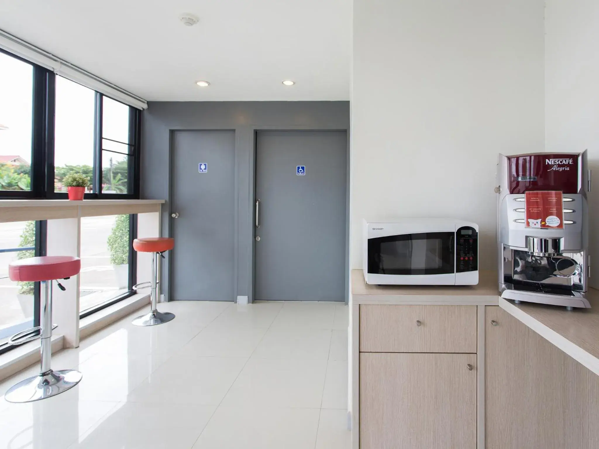 Lounge or bar in HOP INN Sa Kaeo Lounge or bar in HOP INN Sa Kaeo