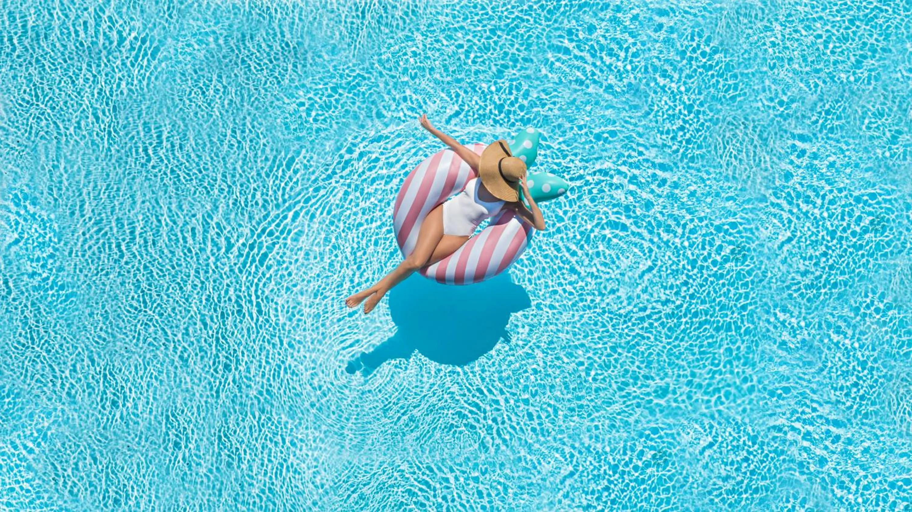 Swimming pool in Santorini Kastelli Resort