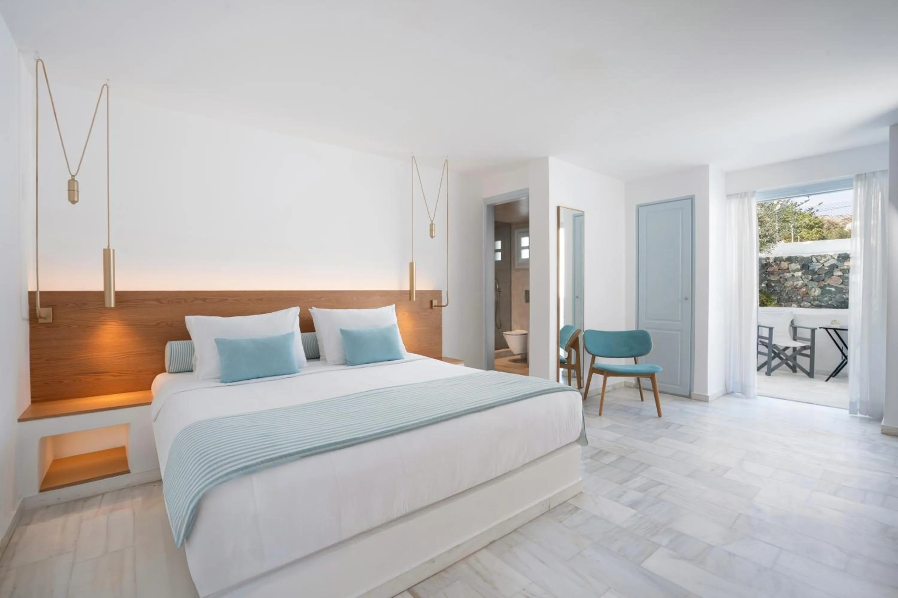 Bed in Santorini Kastelli Resort