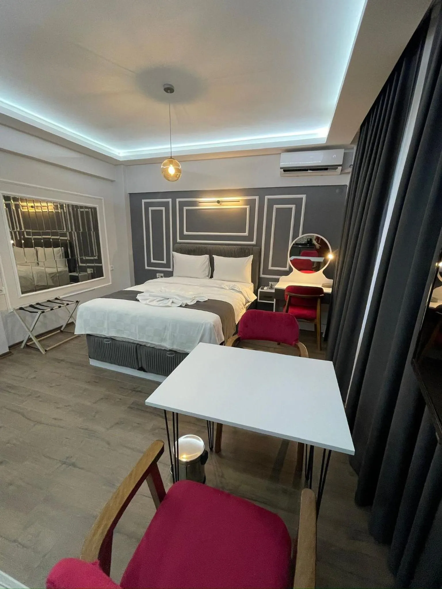 Bed in Fabesco Suite