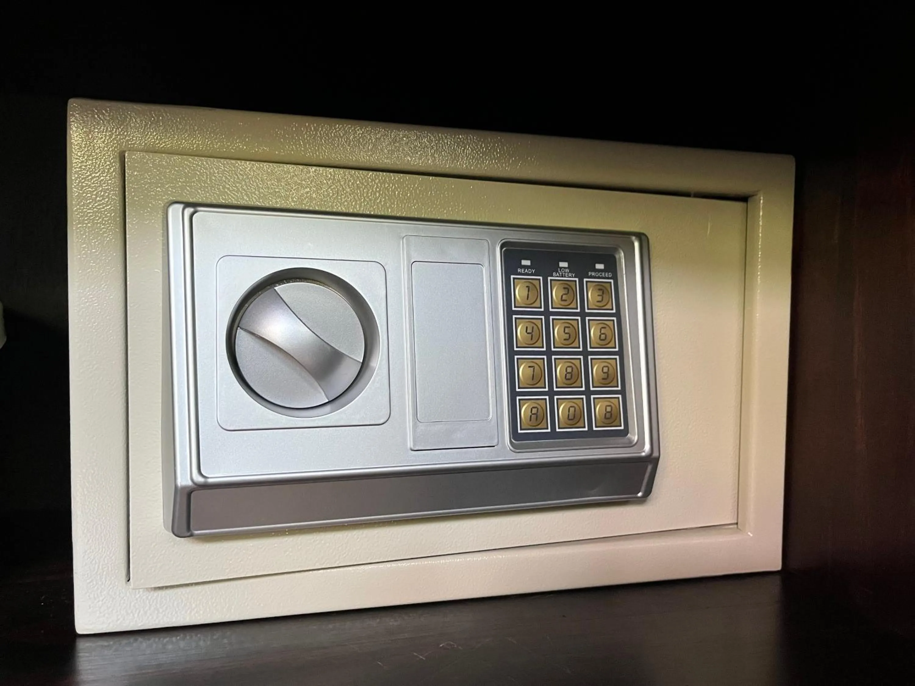 safe in ilanda Guest House