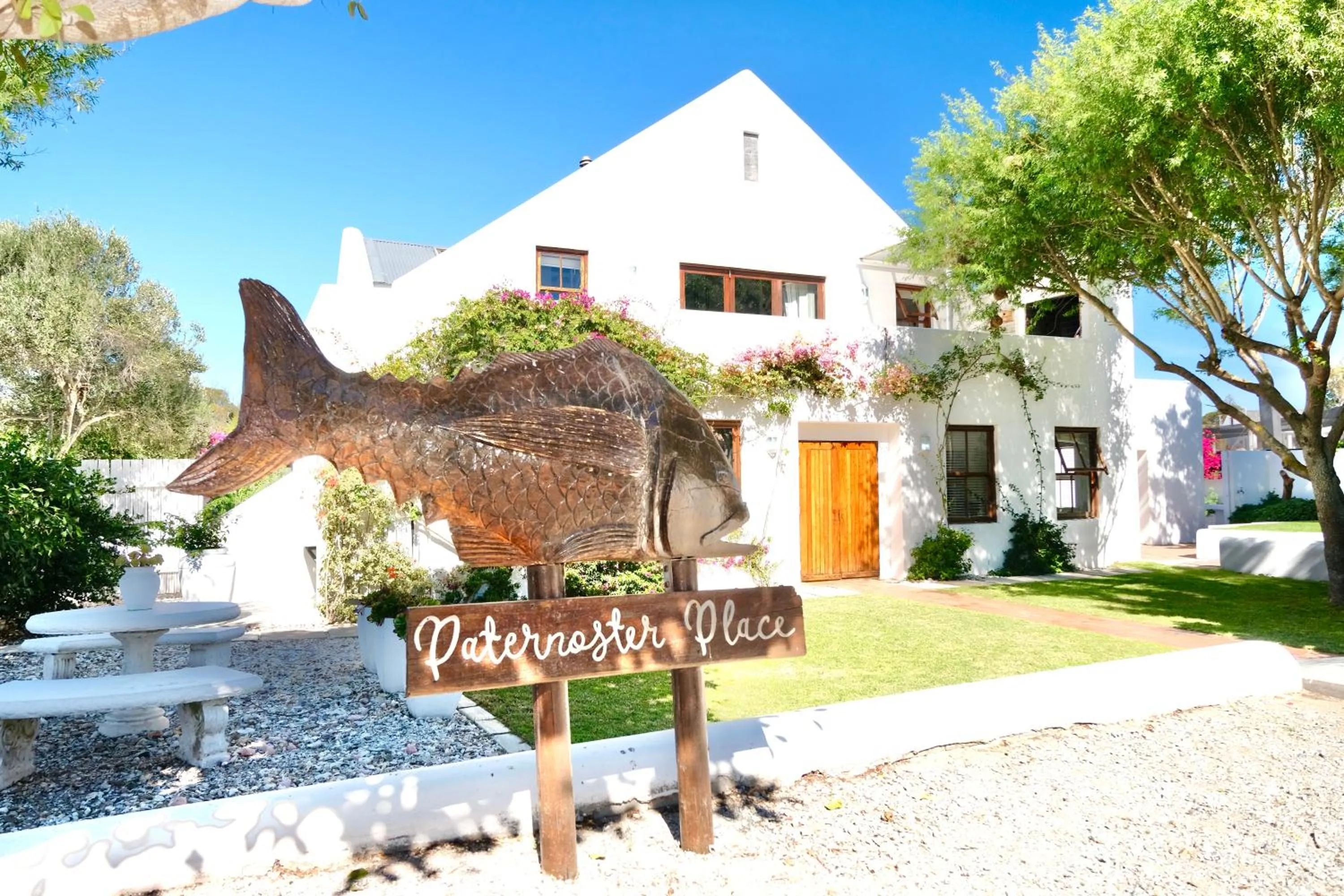 Property building in Paternoster Place