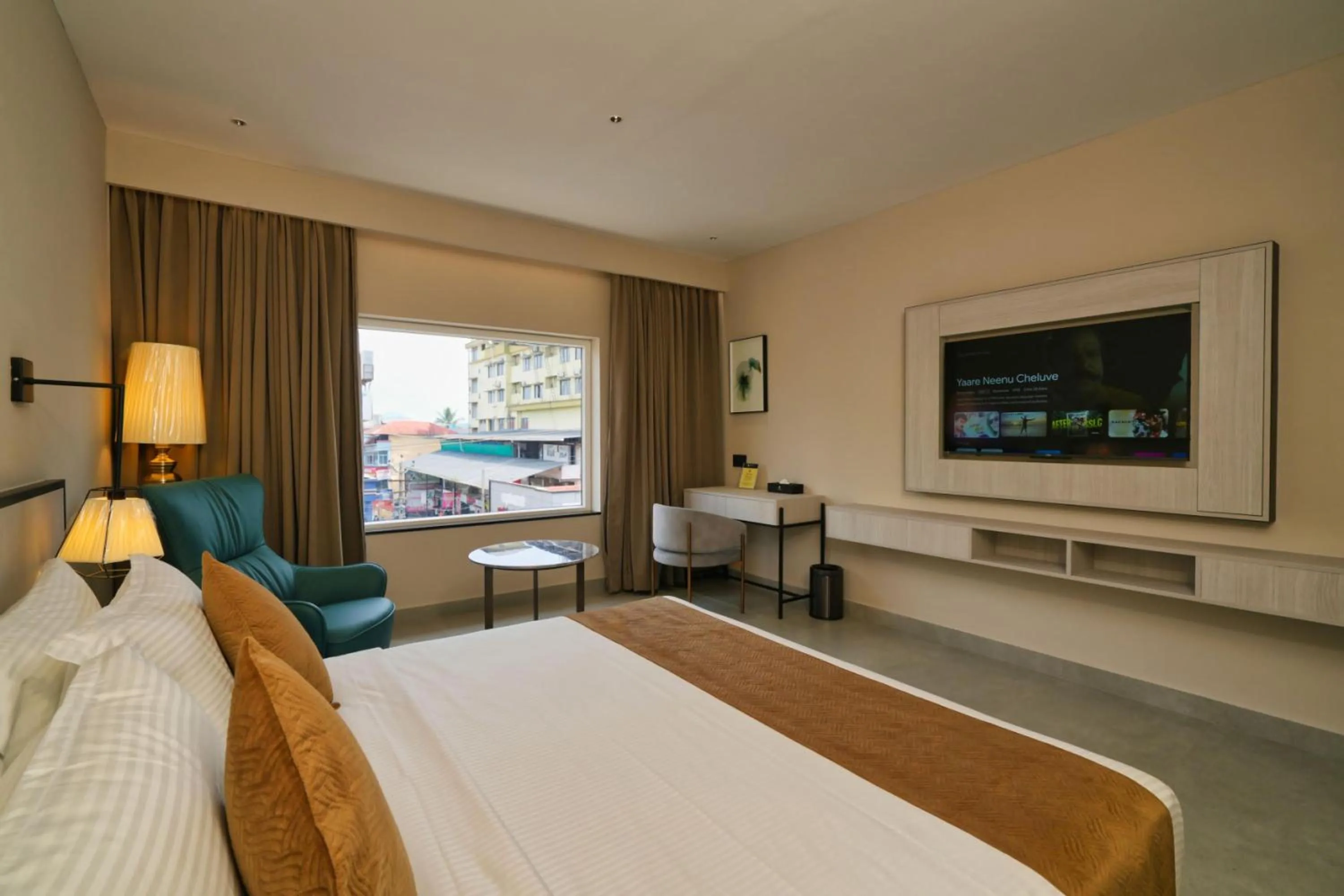 TV and multimedia, Bed in mesta Hotel