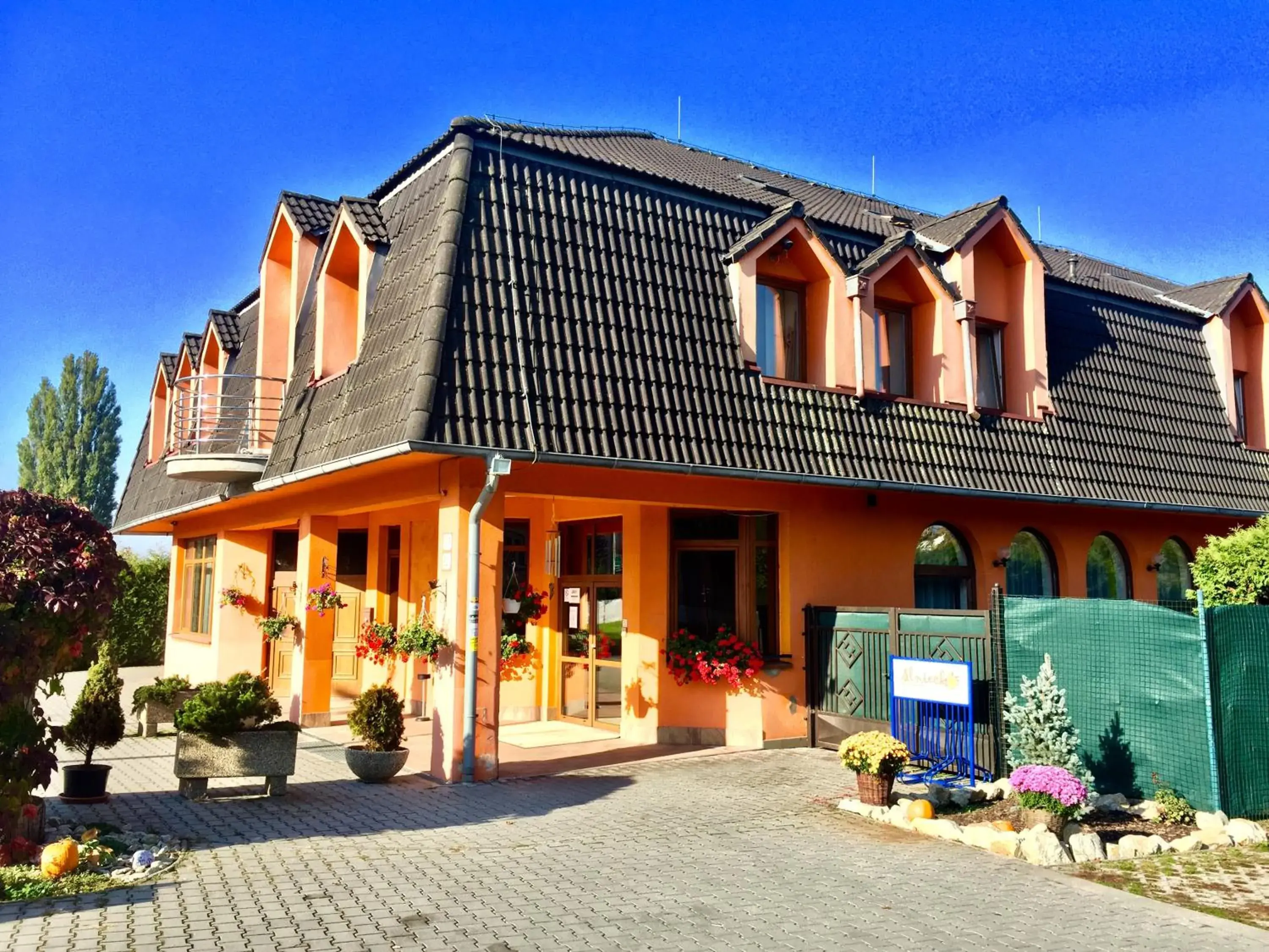 Hotel Senica, Garni Hotel Senica, Garni