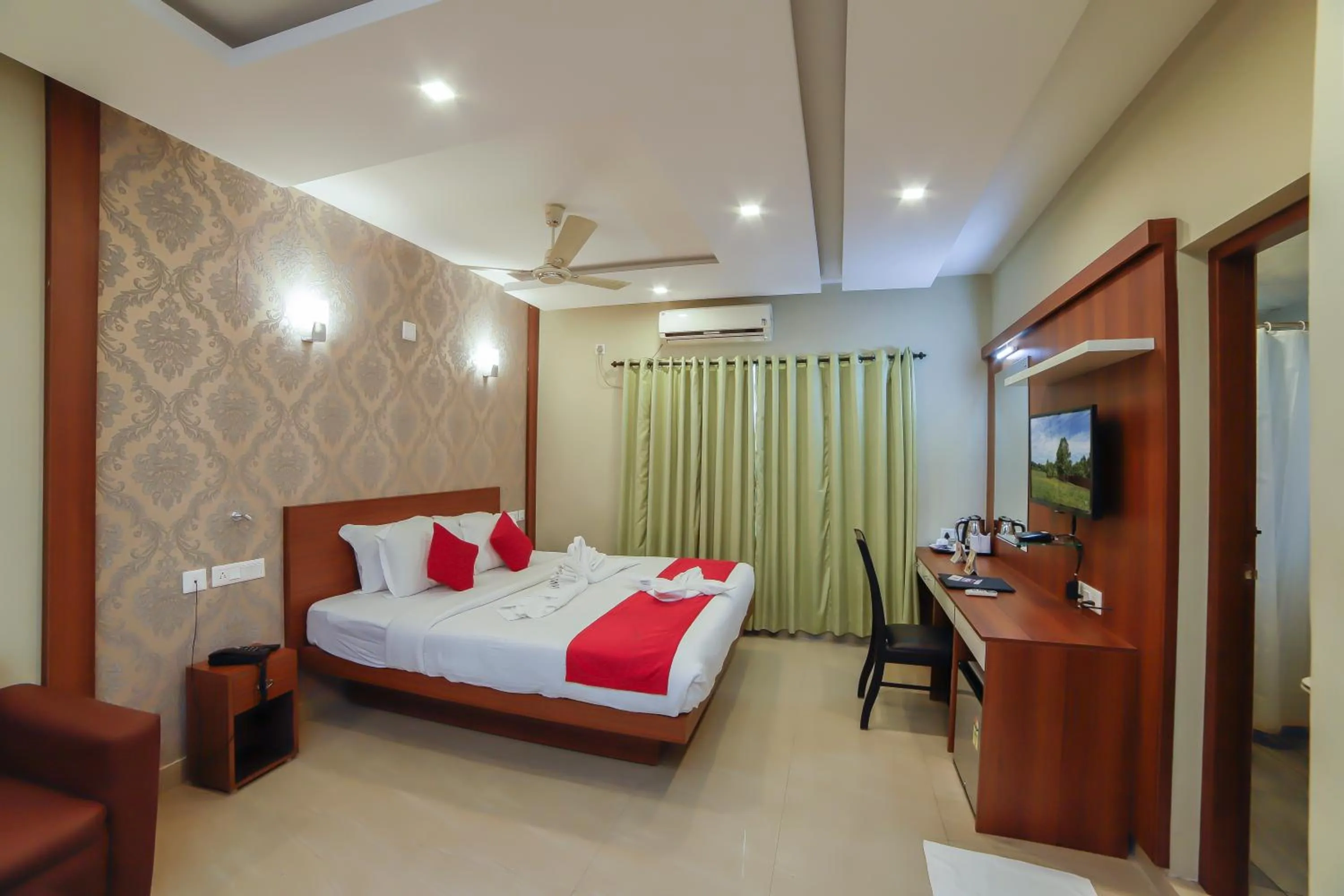 Photo of the whole room, Bed in Sreepathi Indraprastha
