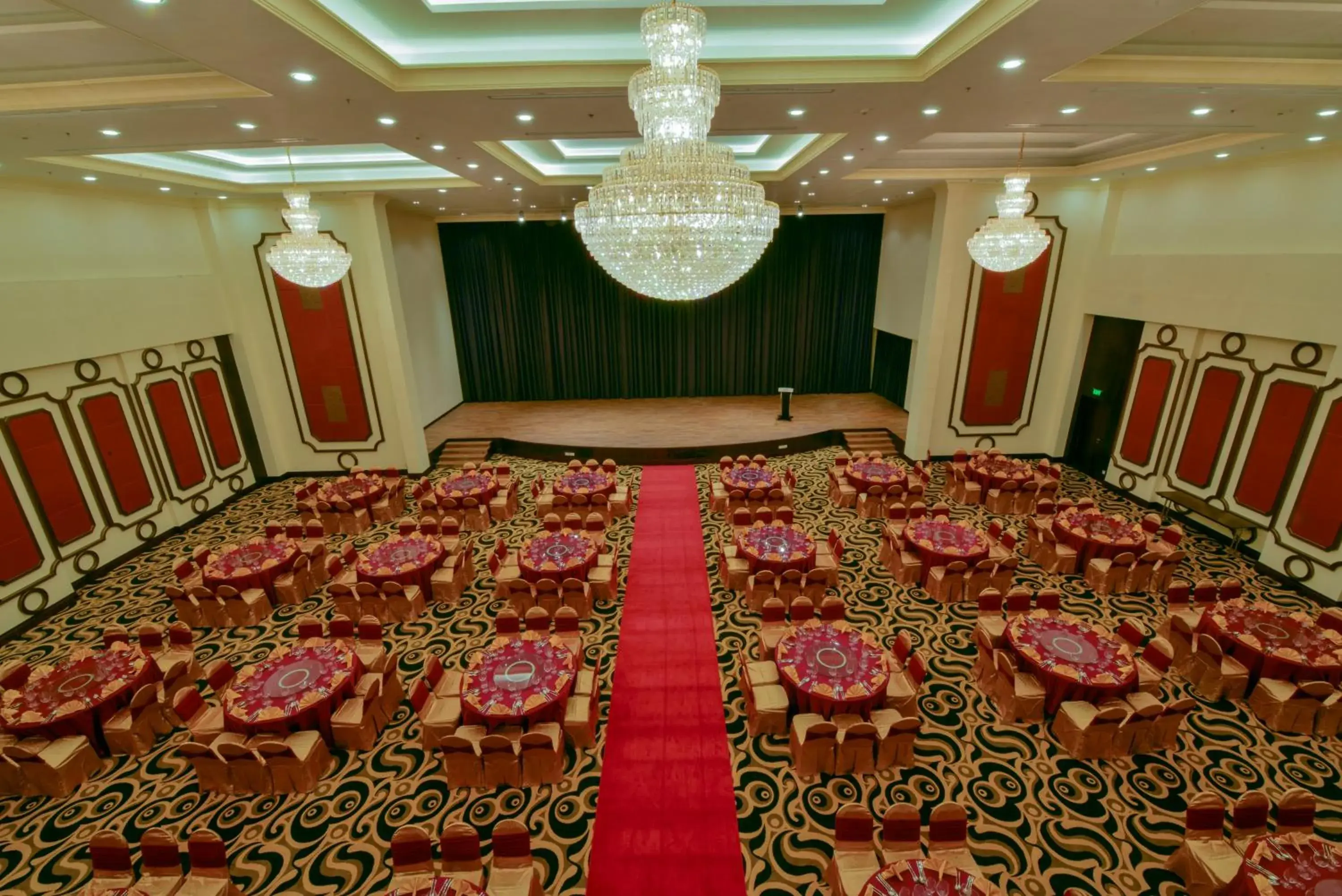 Restaurant/places to eat in Aristo International Hotel Restaurant/places to eat in Aristo International Hotel