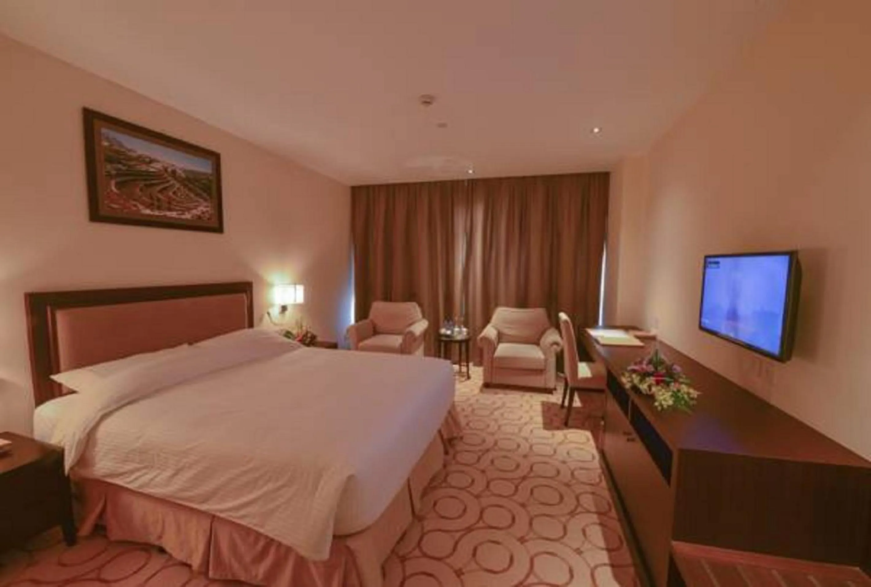 Bedroom, Bed in Aristo International Hotel