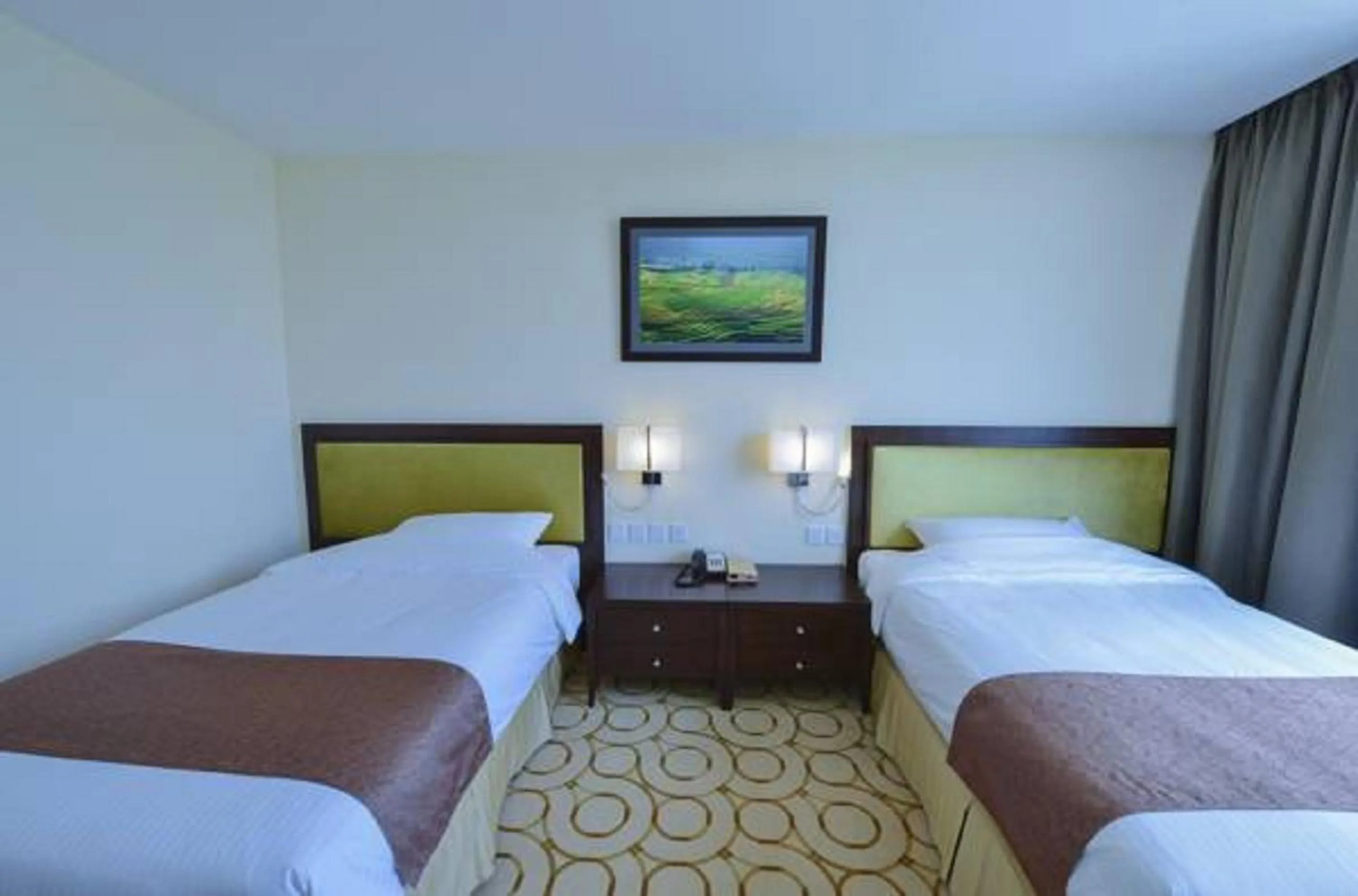 Bedroom, Bed in Aristo International Hotel
