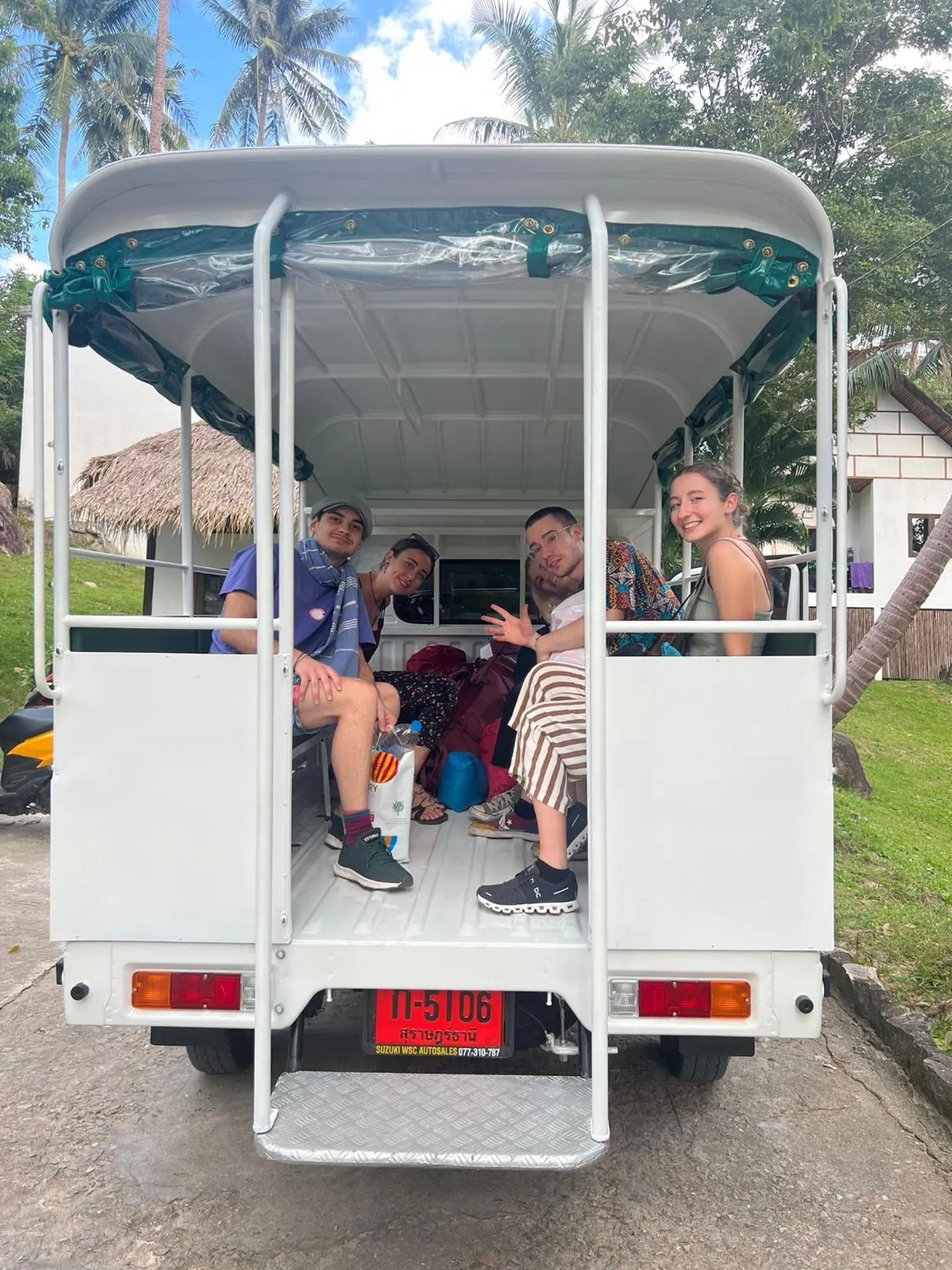 group of guests in Woodlawn Villas Resort