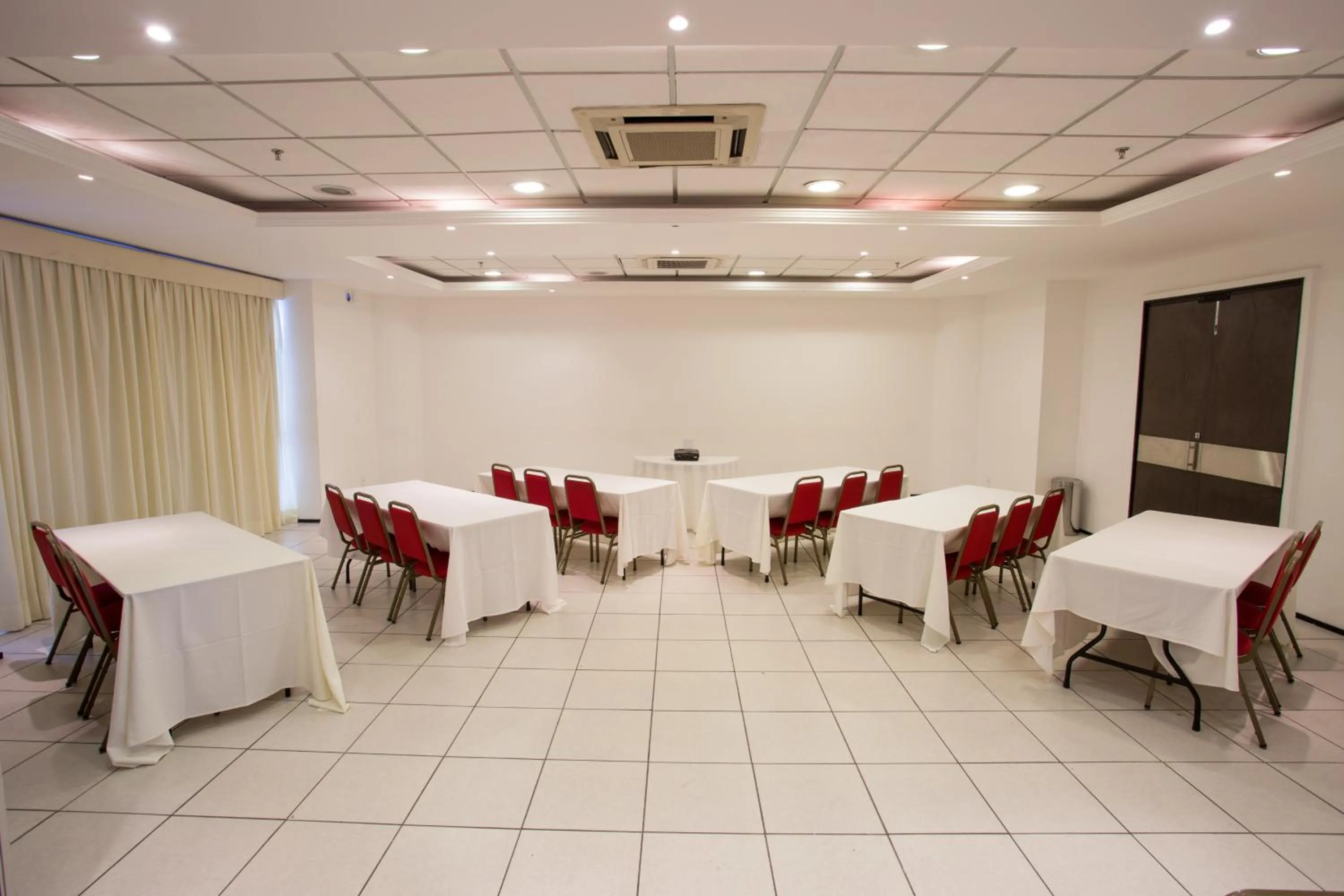 Banquet/Function facilities in Hotel Brasil Tropical