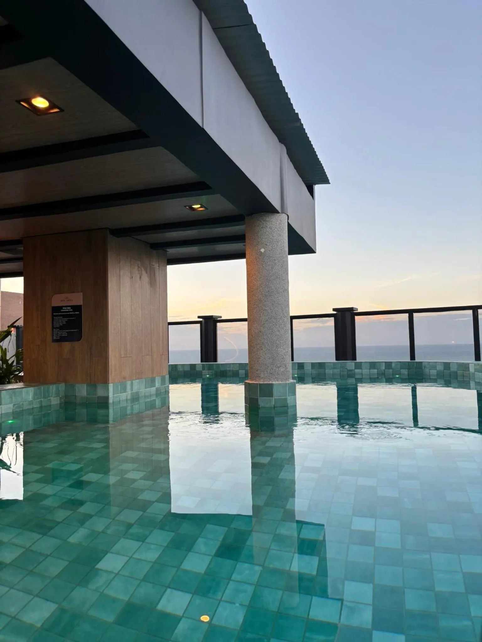 Swimming pool in Hotel Brasil Tropical