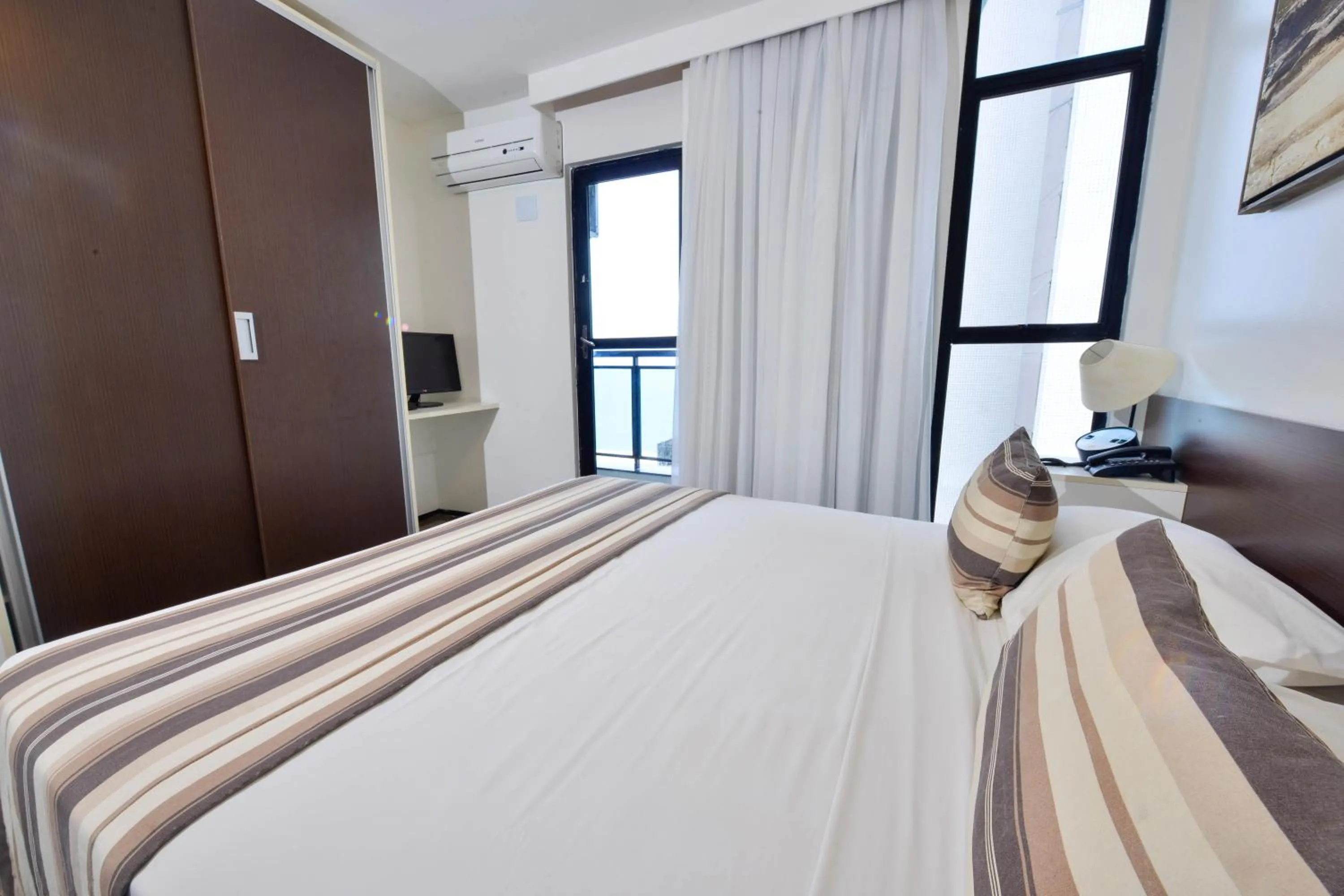 Bedroom, Bed in Hotel Brasil Tropical