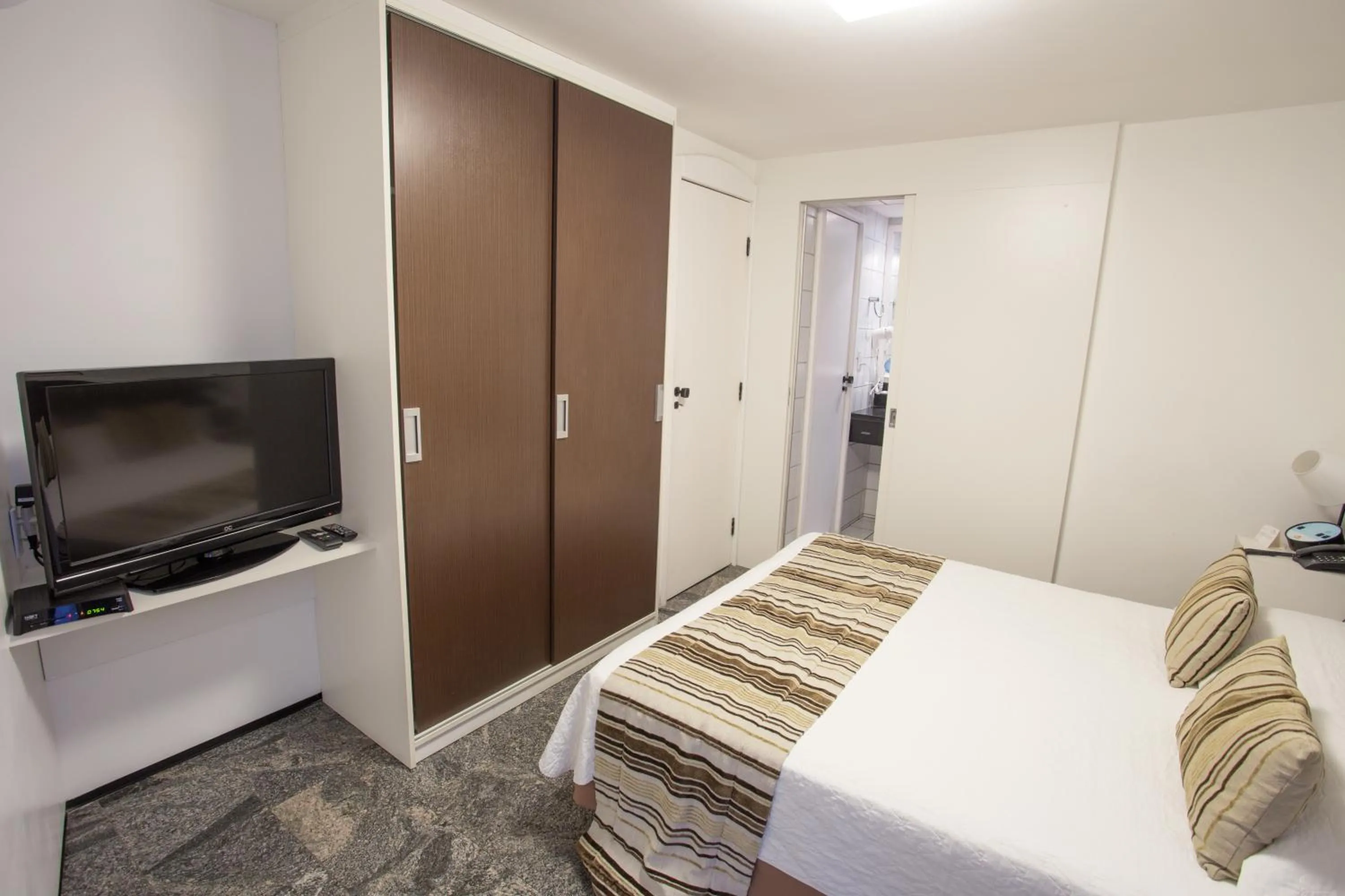 Bedroom, Bed in Hotel Brasil Tropical