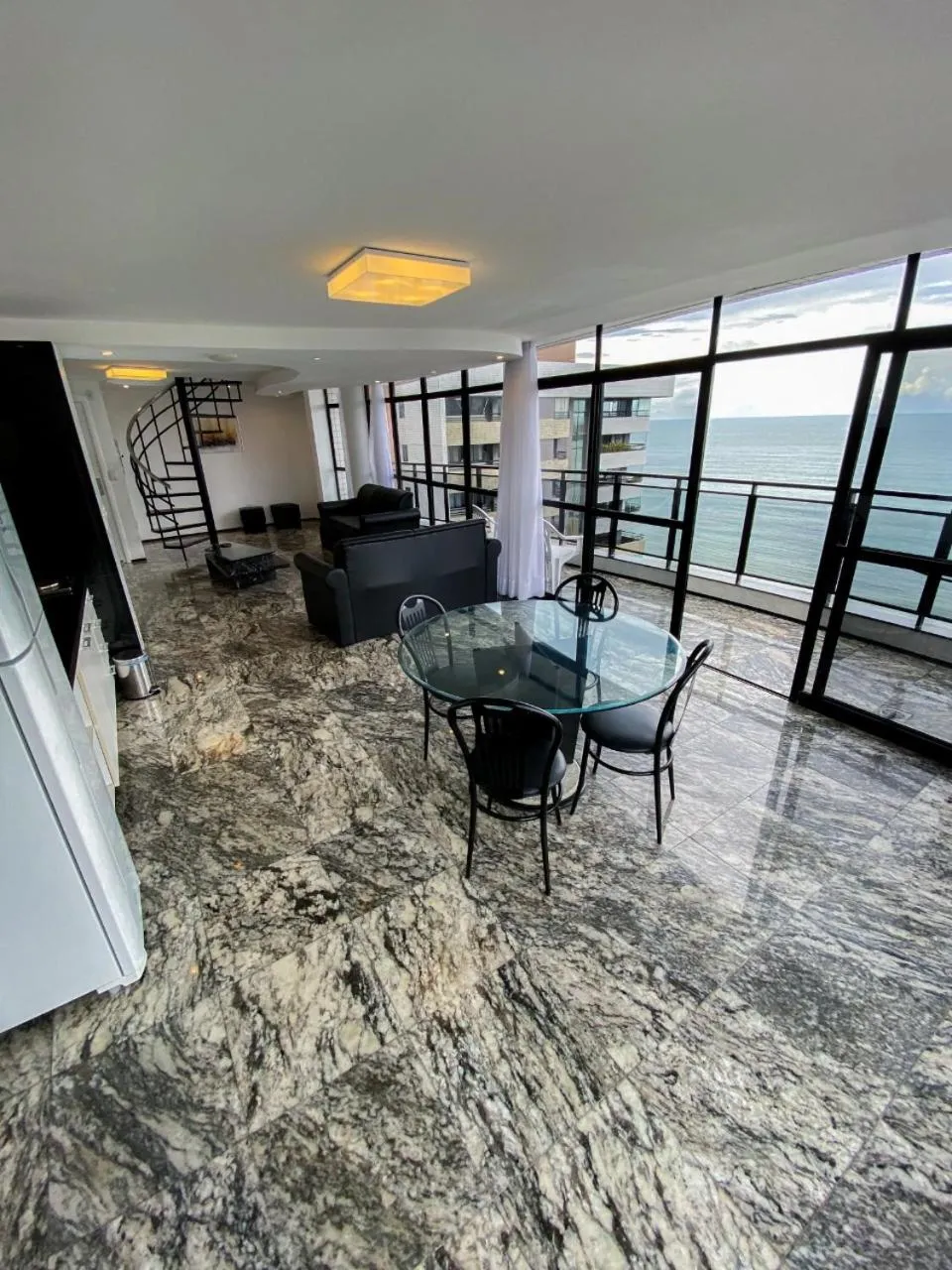 Communal lounge/ TV room in Hotel Brasil Tropical