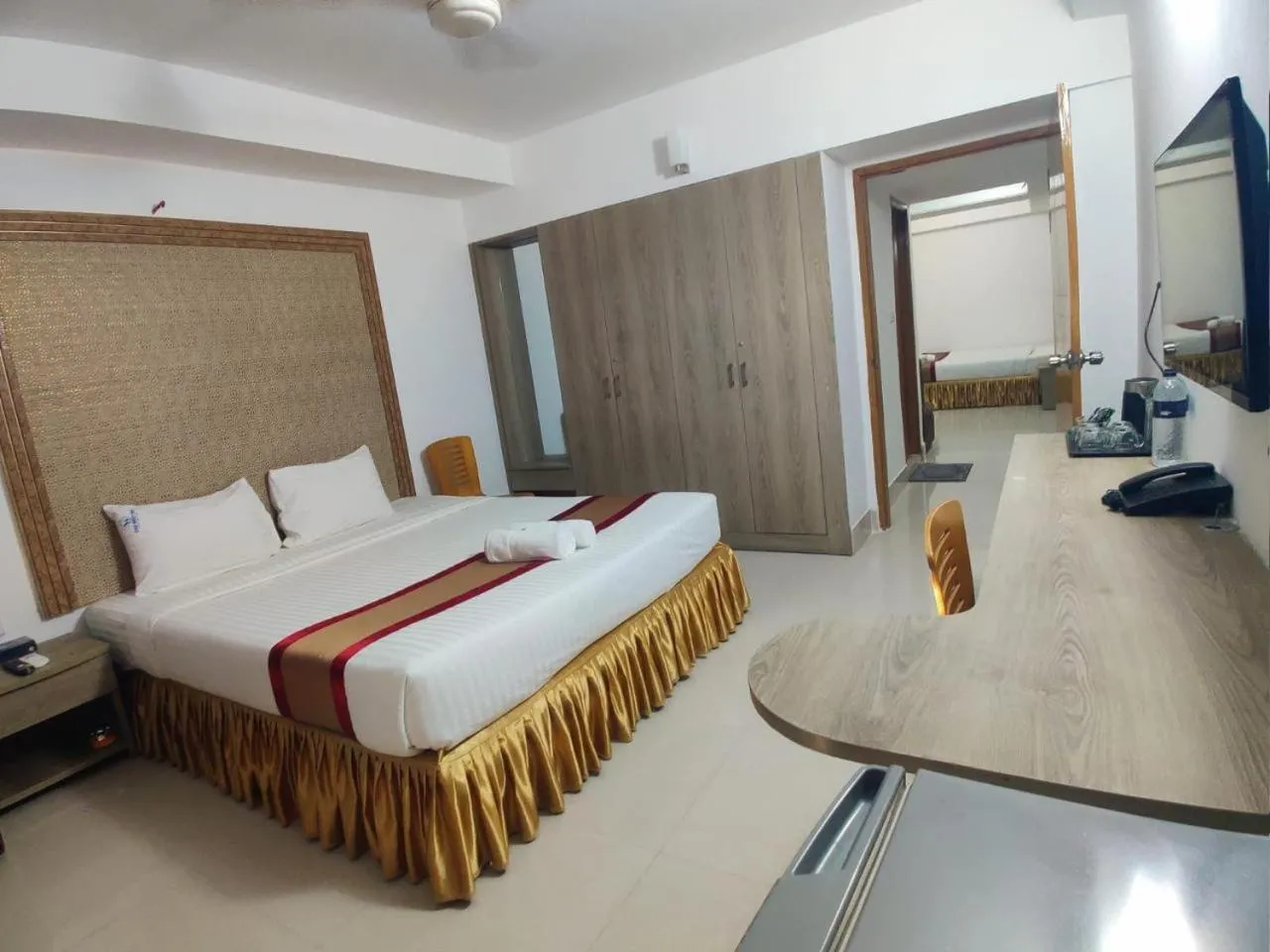 Bed in Cox West Inn