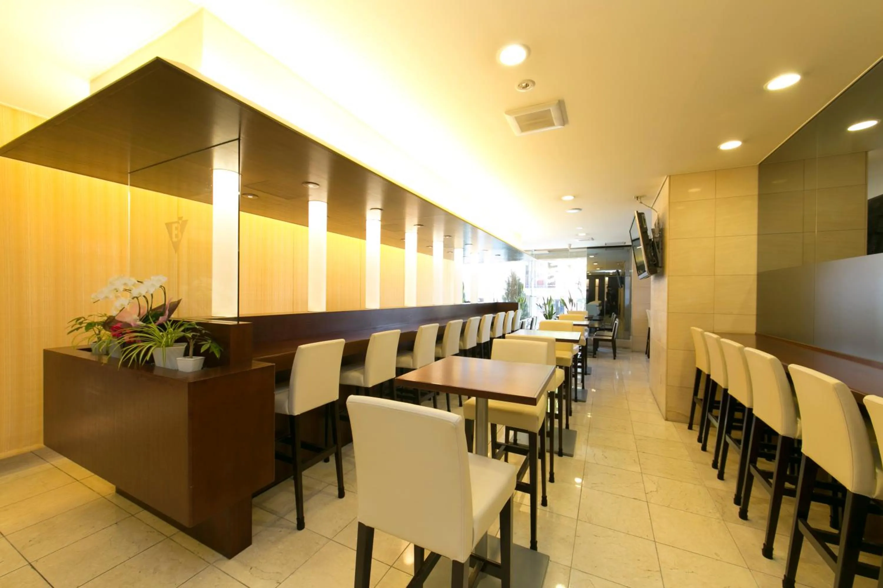 Area and facilities in Nagoya B's Hotel