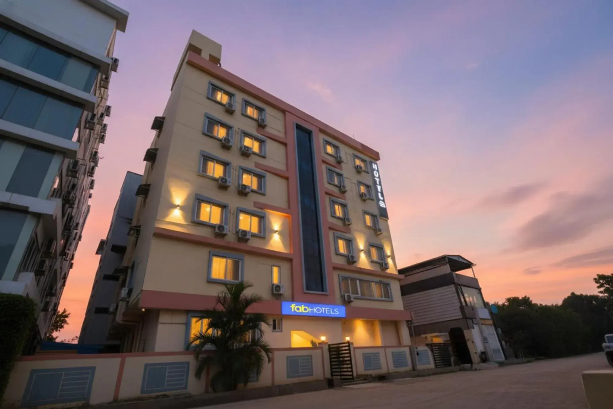 FabHotel N Residency - 350m from Yashoda Hospital, Hitech City FabHotel N Residency - 350m from Yashoda Hospital, Hitech City
