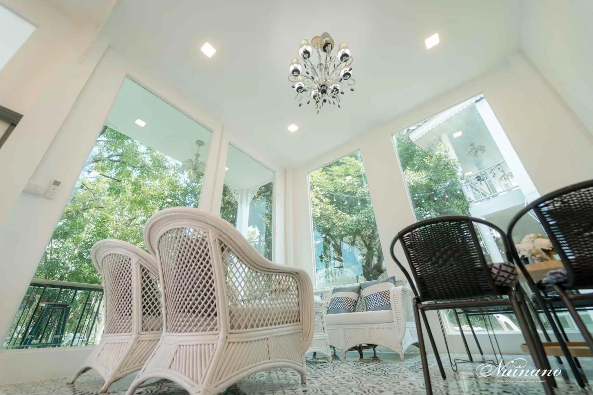 Communal lounge/ TV room in Bananaleaf Wedding Cafe & Resort