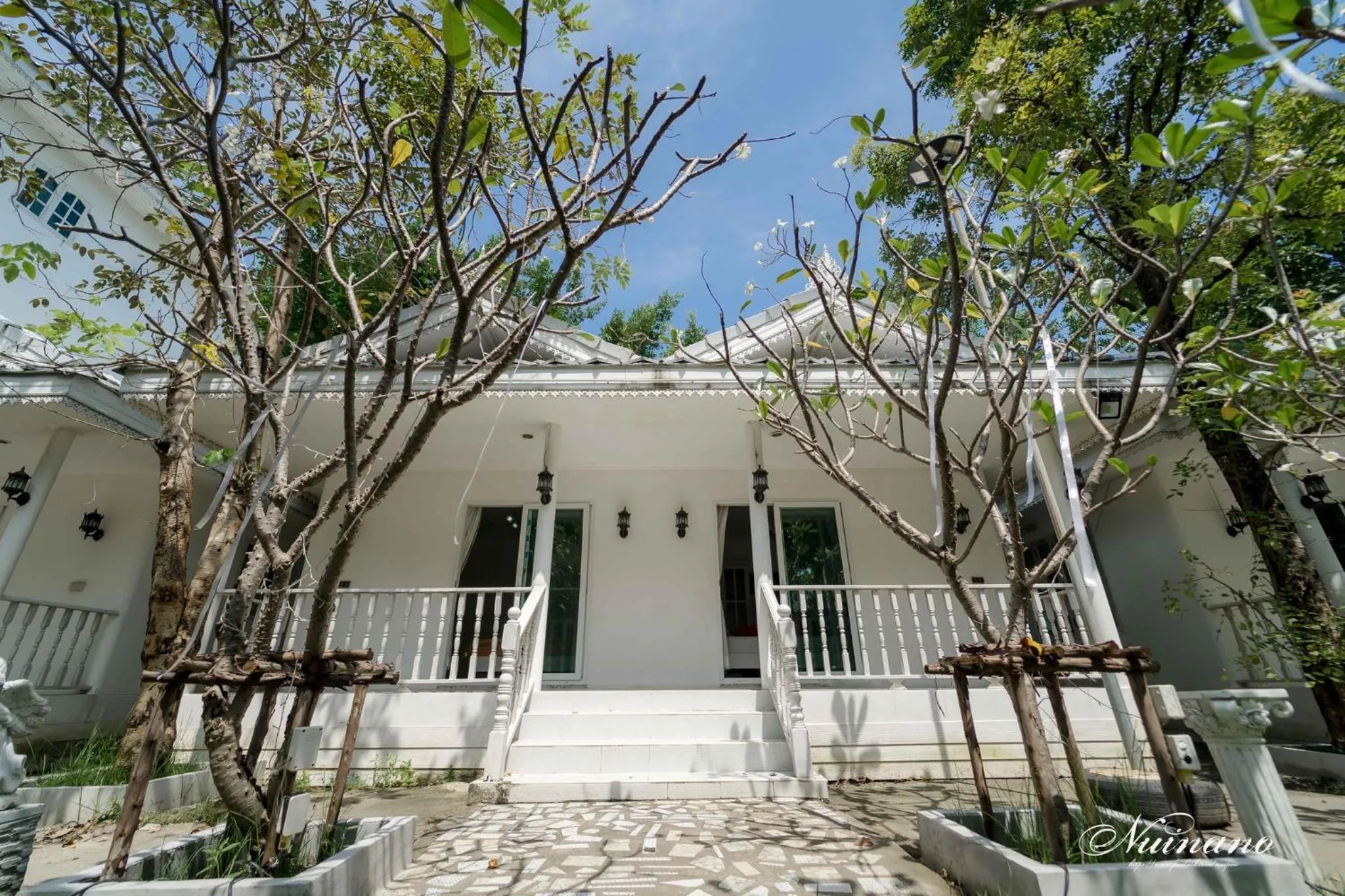 Bananaleaf Wedding Cafe & Resort