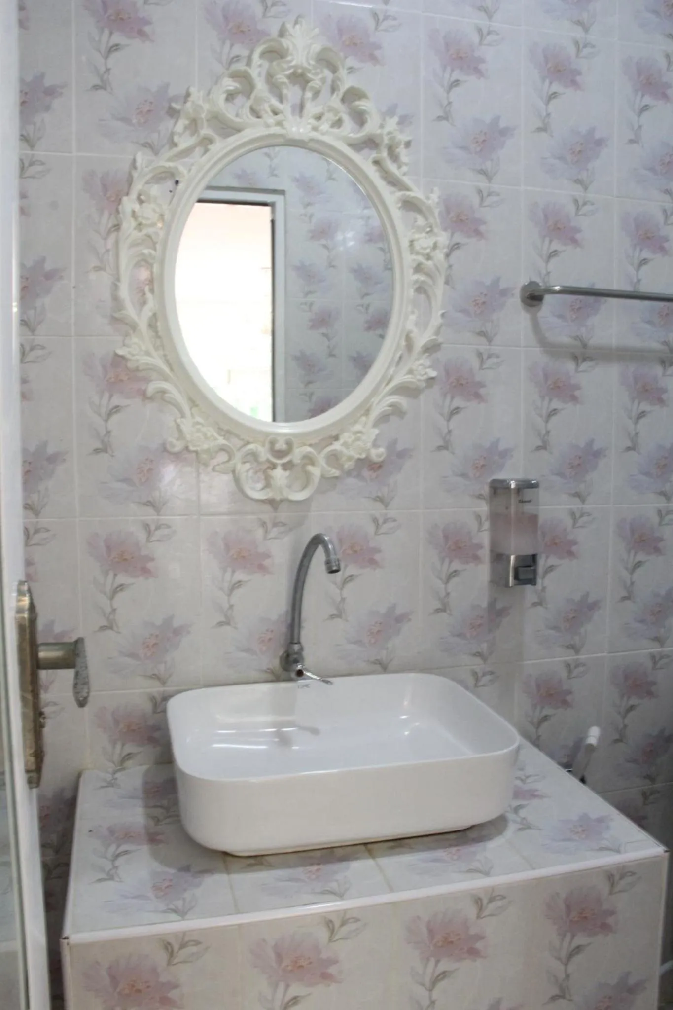 Bananaleaf Wedding Cafe & Resort