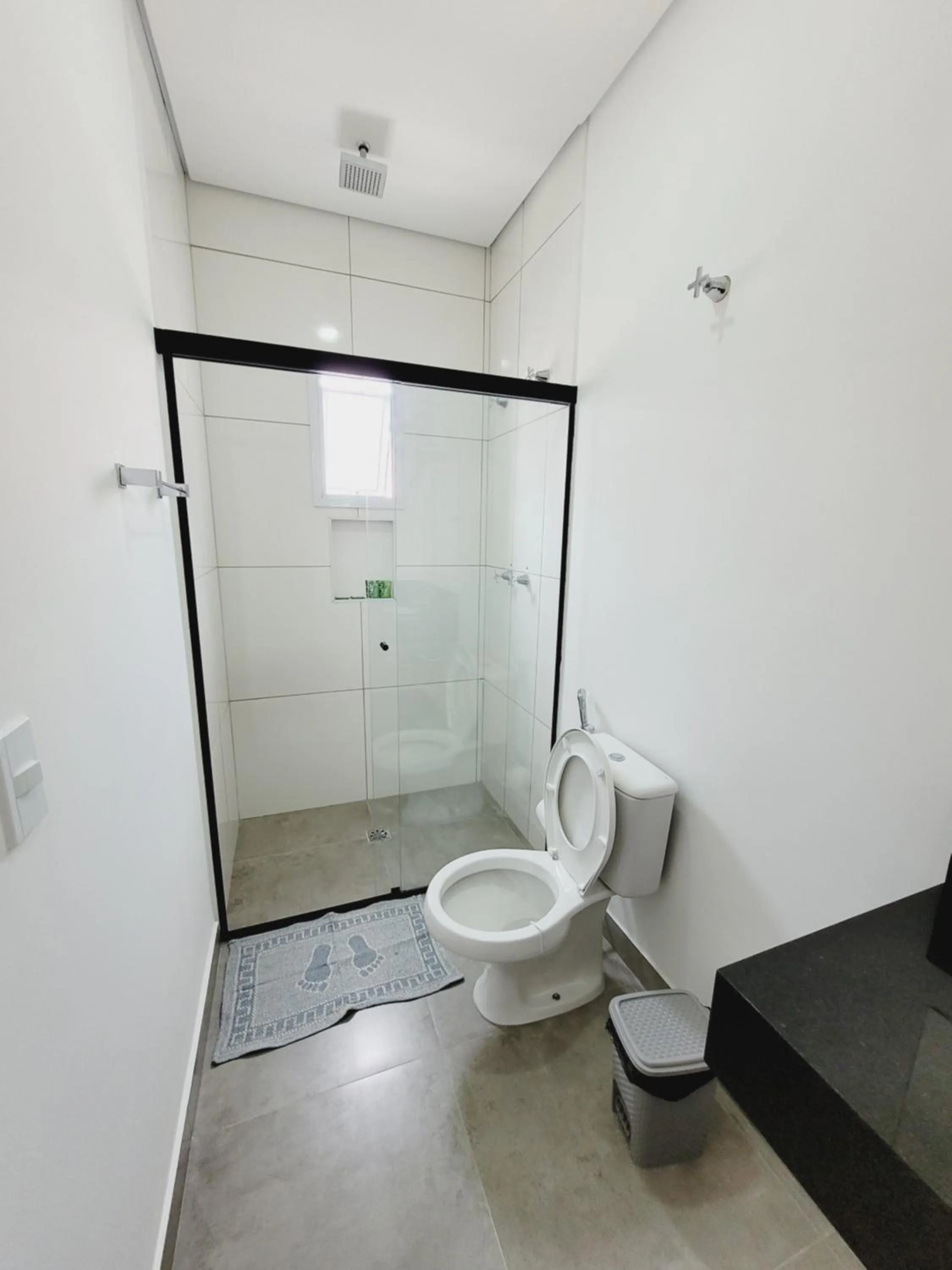 Shower in Mimos Hospedagem