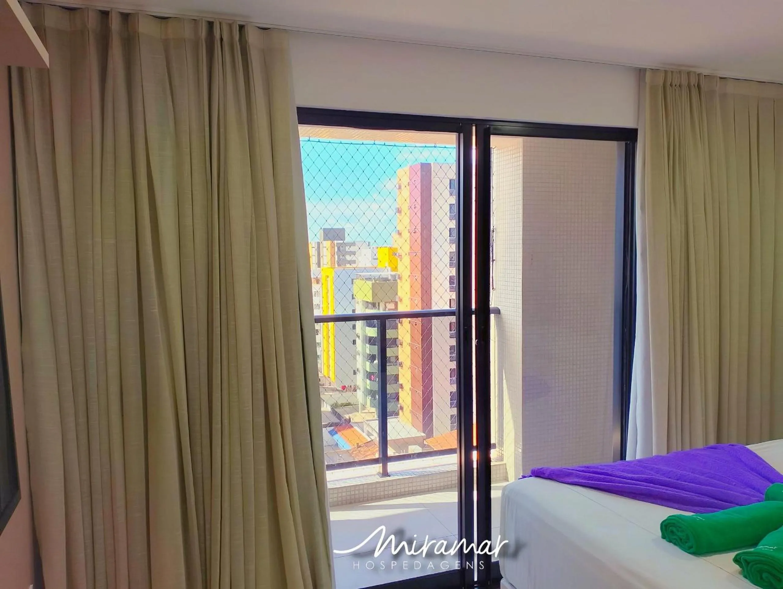 Studio with Balcony - single occupancy in Move - Tambaú