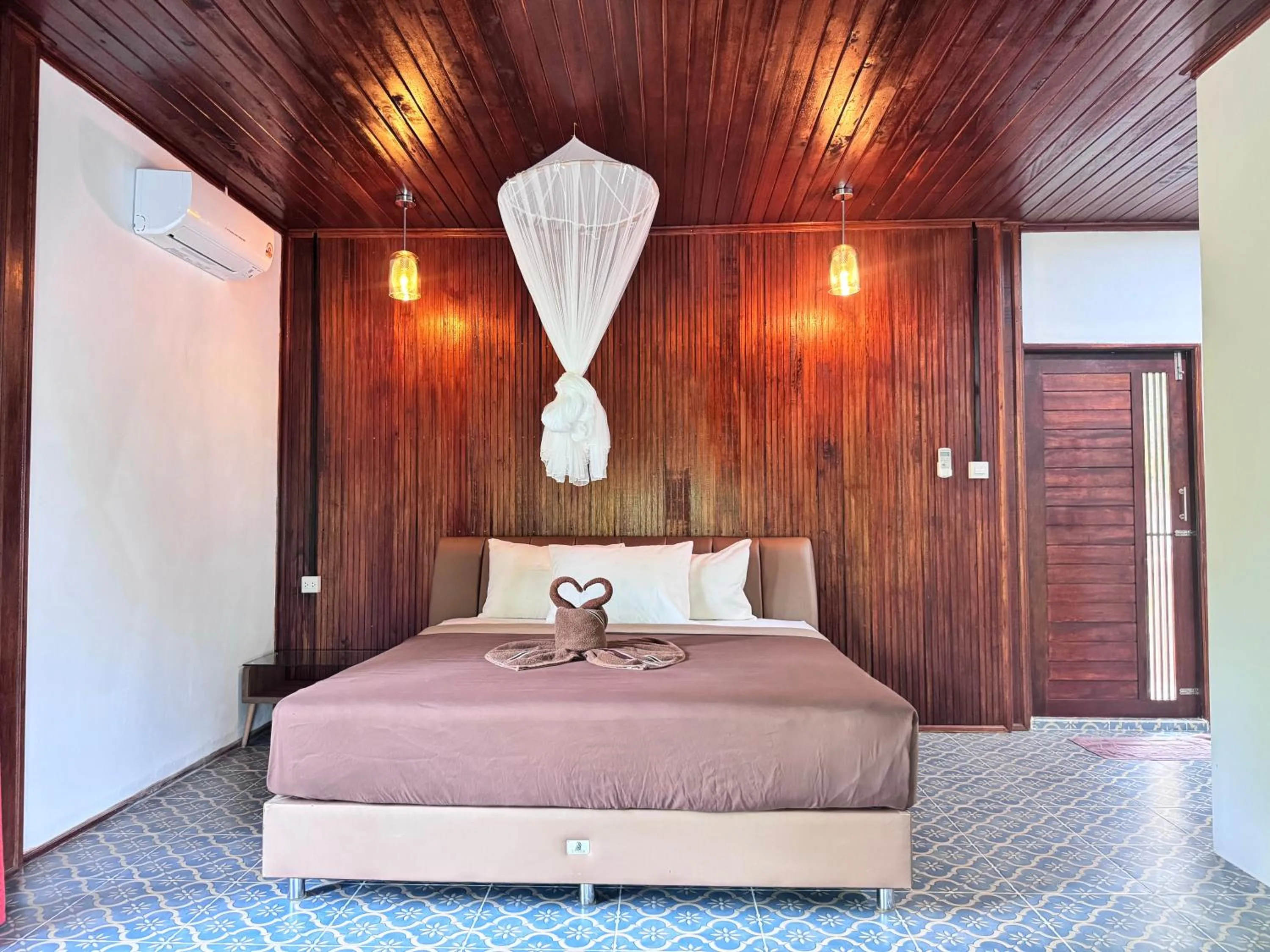 Bed in Bayview Hill Resort