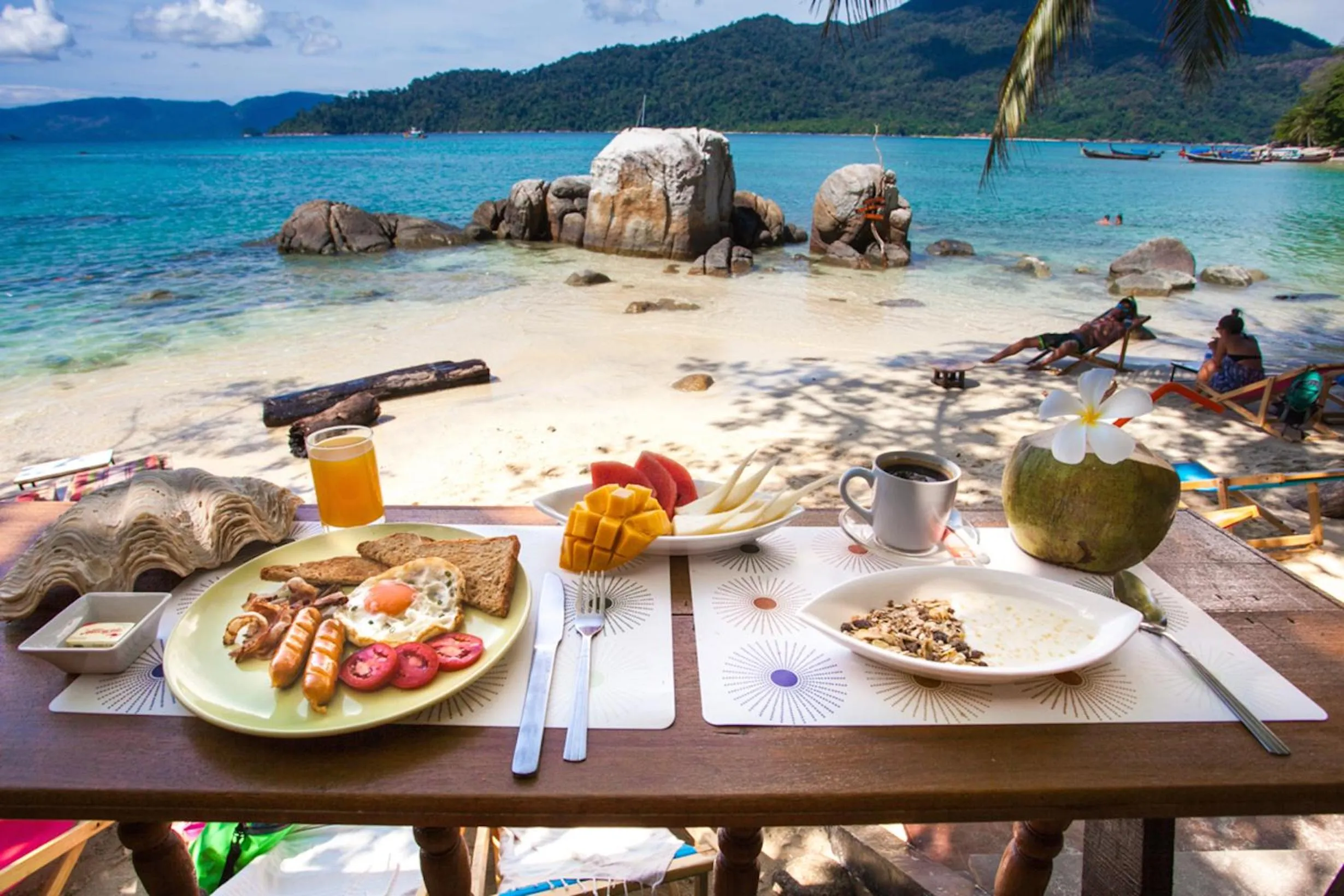 Restaurant/places to eat in Bayview Hill Resort