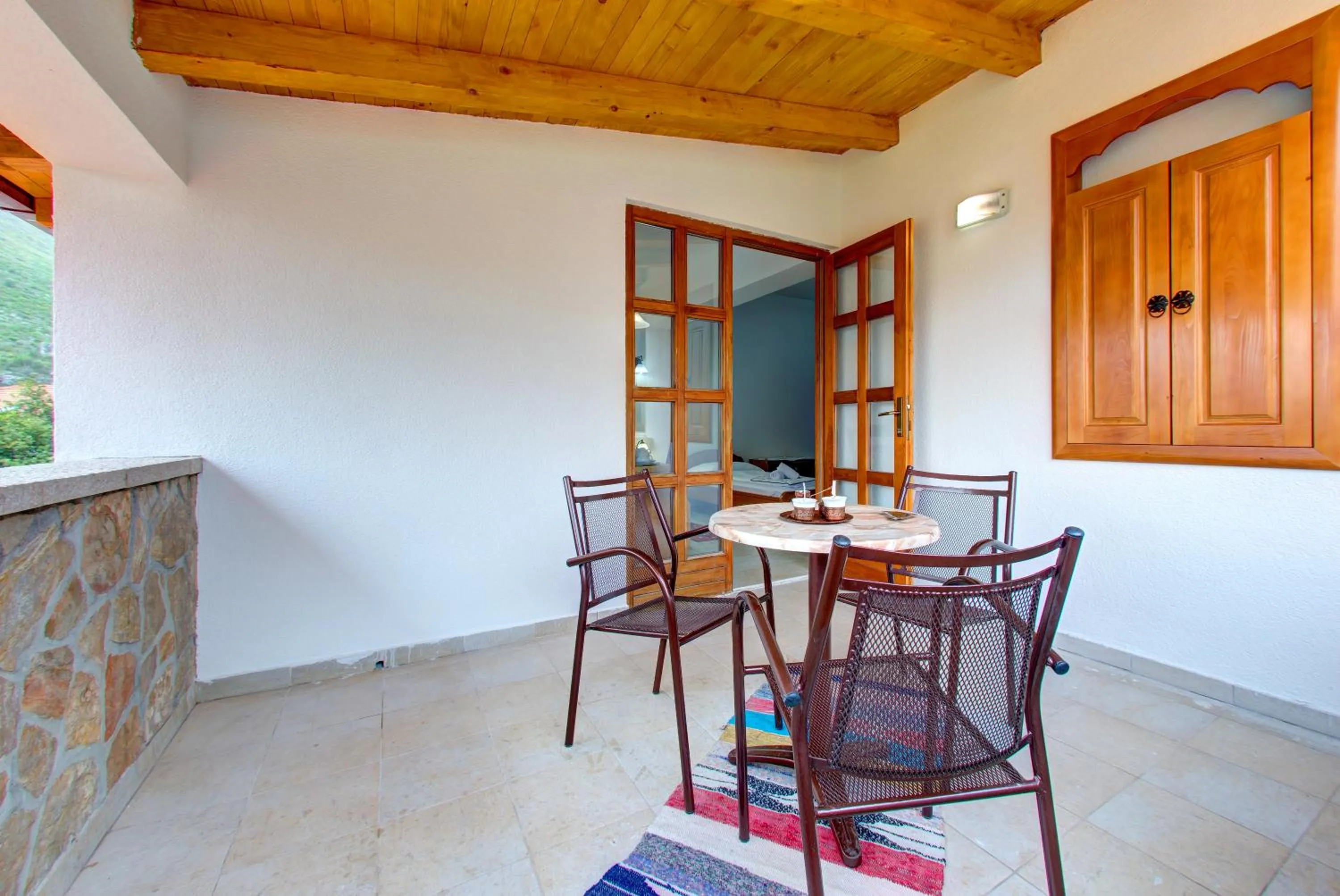 Patio in Hotel Almira