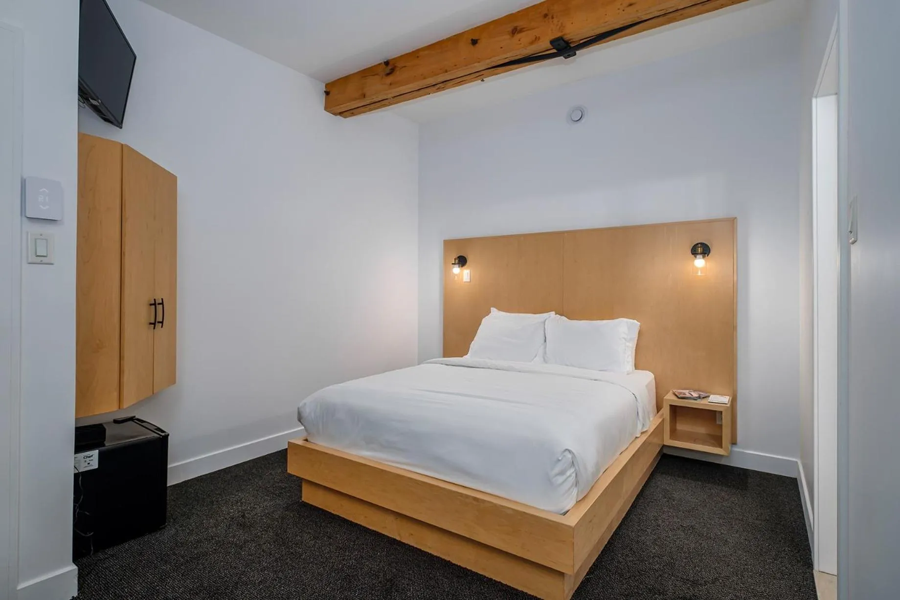 Bed in The Franklin Hotel