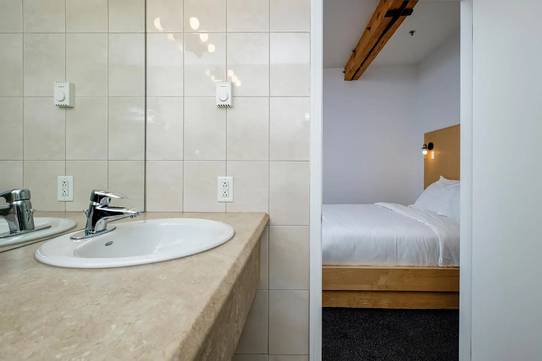 Bed in The Franklin Hotel