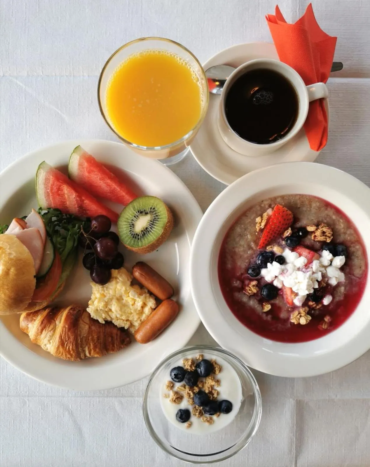 Breakfast in Hotelli Joentalo