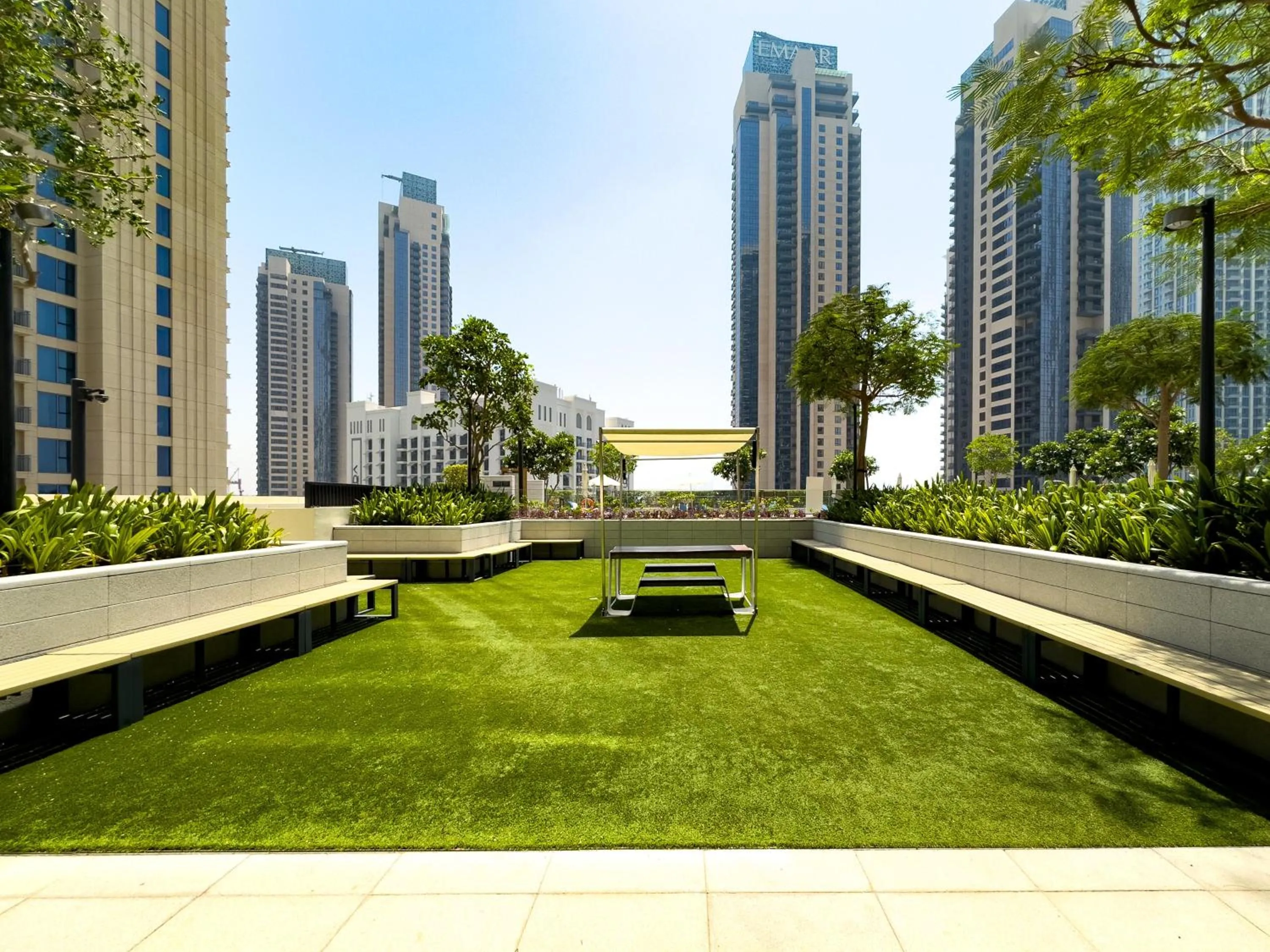 Property building in Globalstay Creek Horizon Modern Apartments