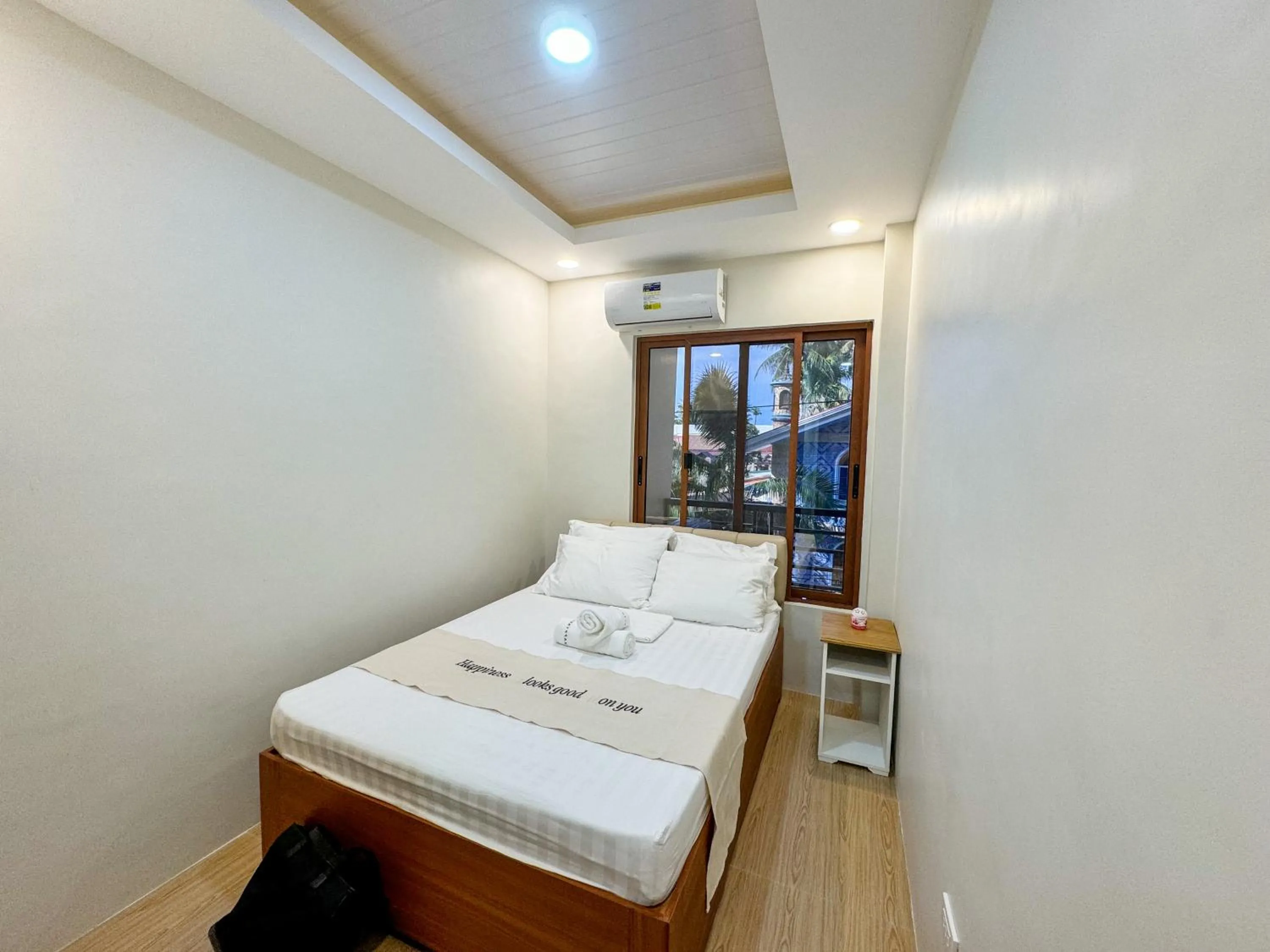 Double Room in Happynest Rooms in Santa Fe Bantayan Island