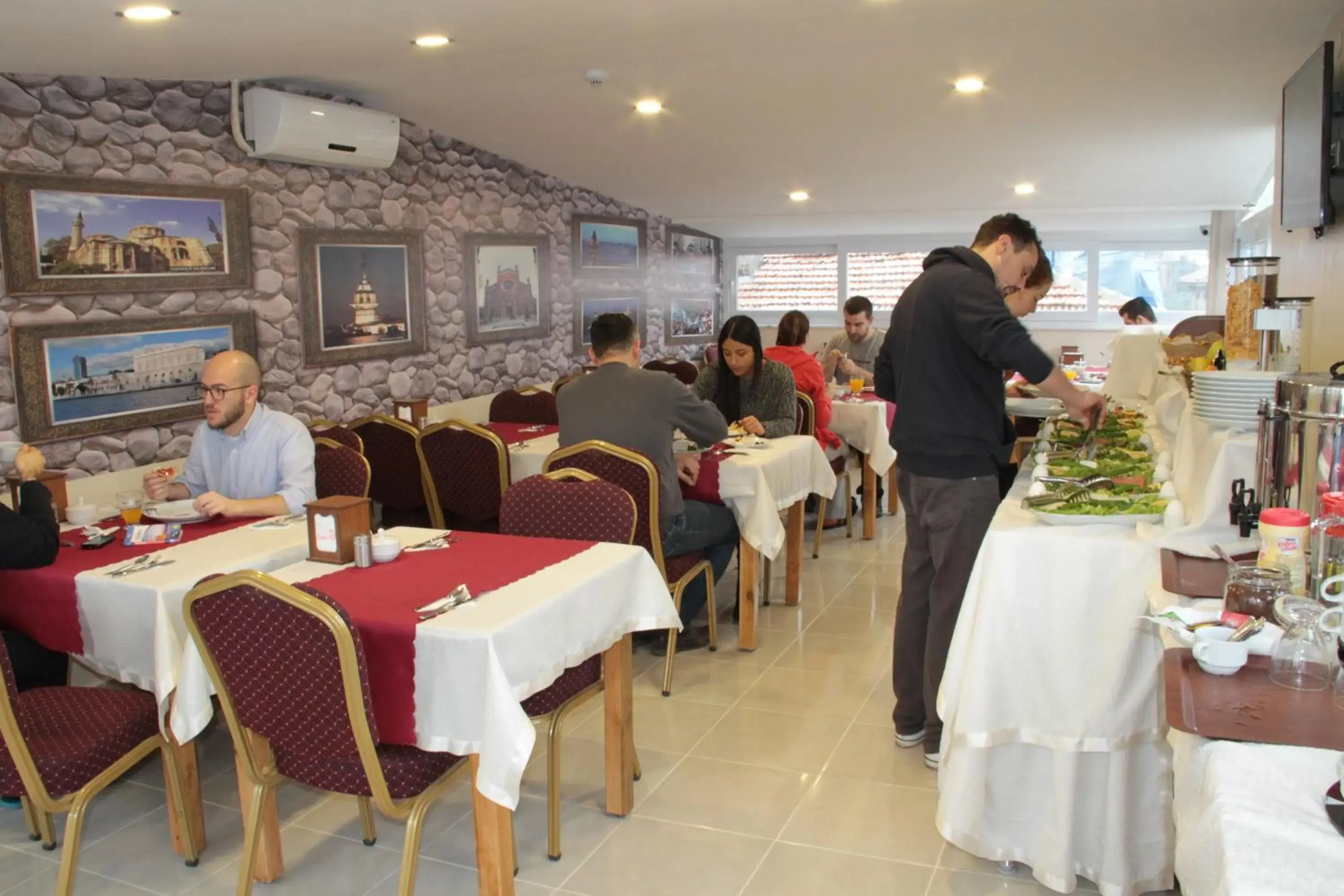 Restaurant/places to eat in Nagehan Hotel Old City Restaurant/places to eat in Nagehan Hotel Old City
