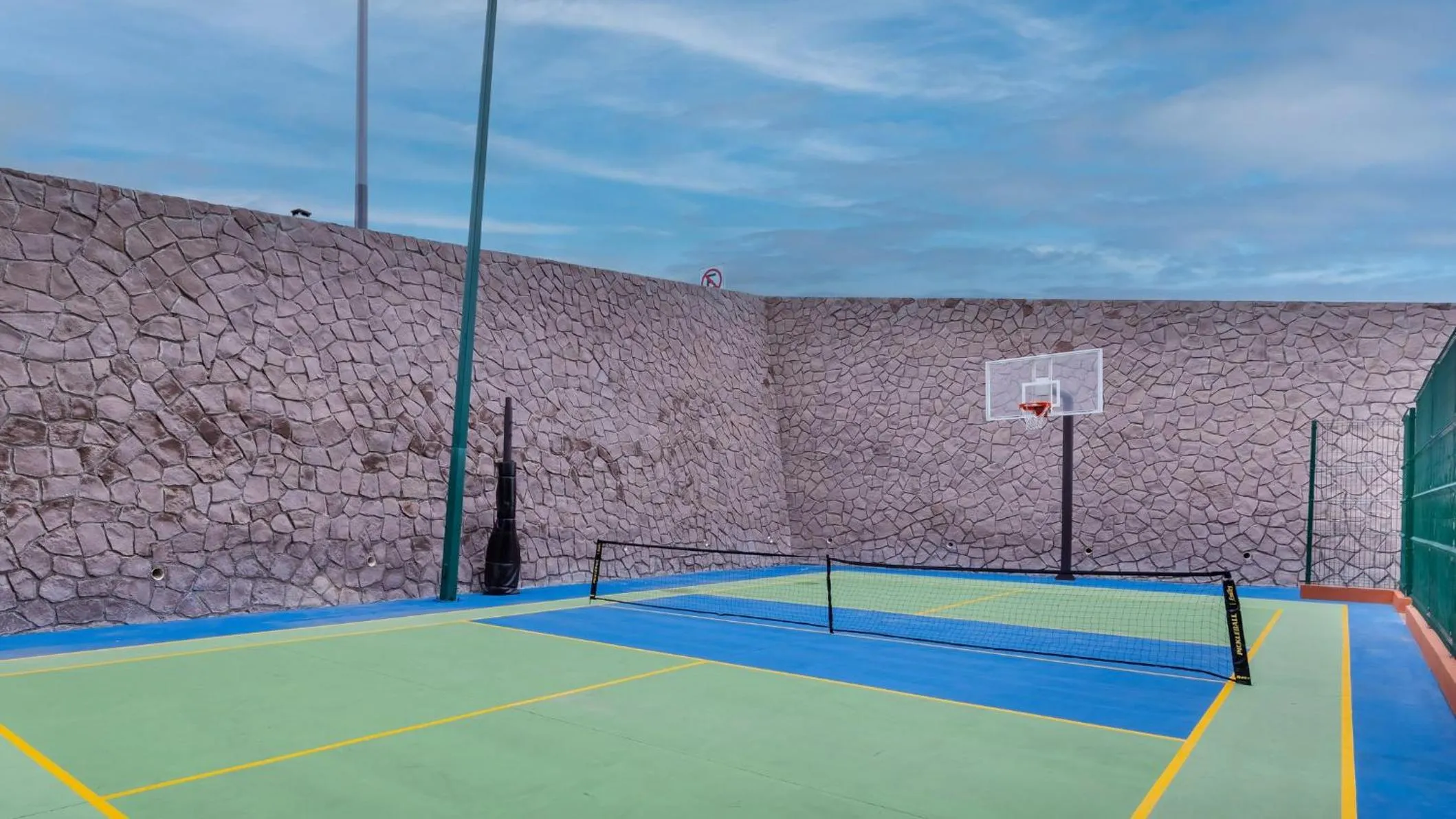 Area and facilities in Staybridge Suites Chihuahua by IHG