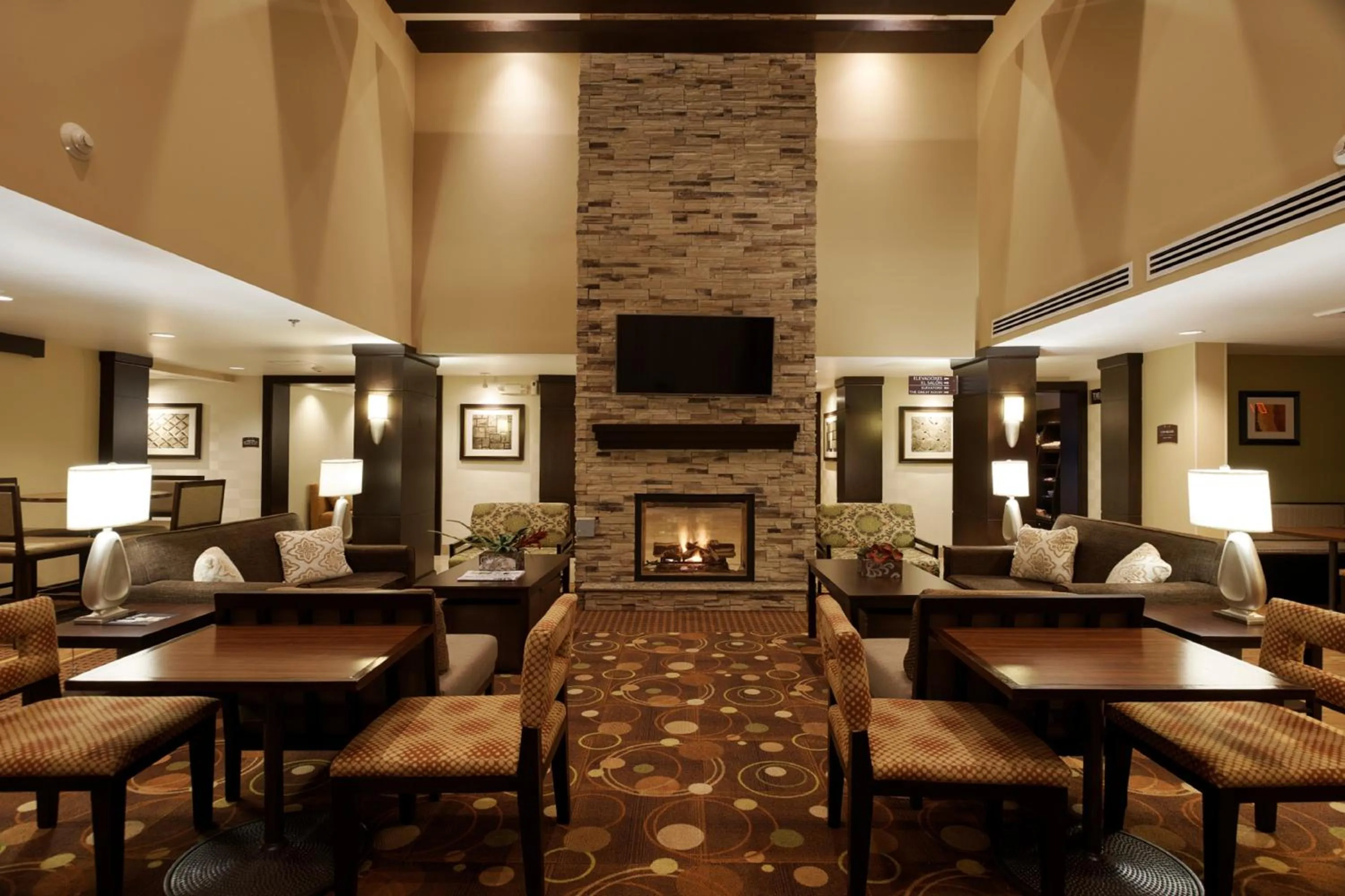 Restaurant/places to eat in Staybridge Suites Chihuahua by IHG