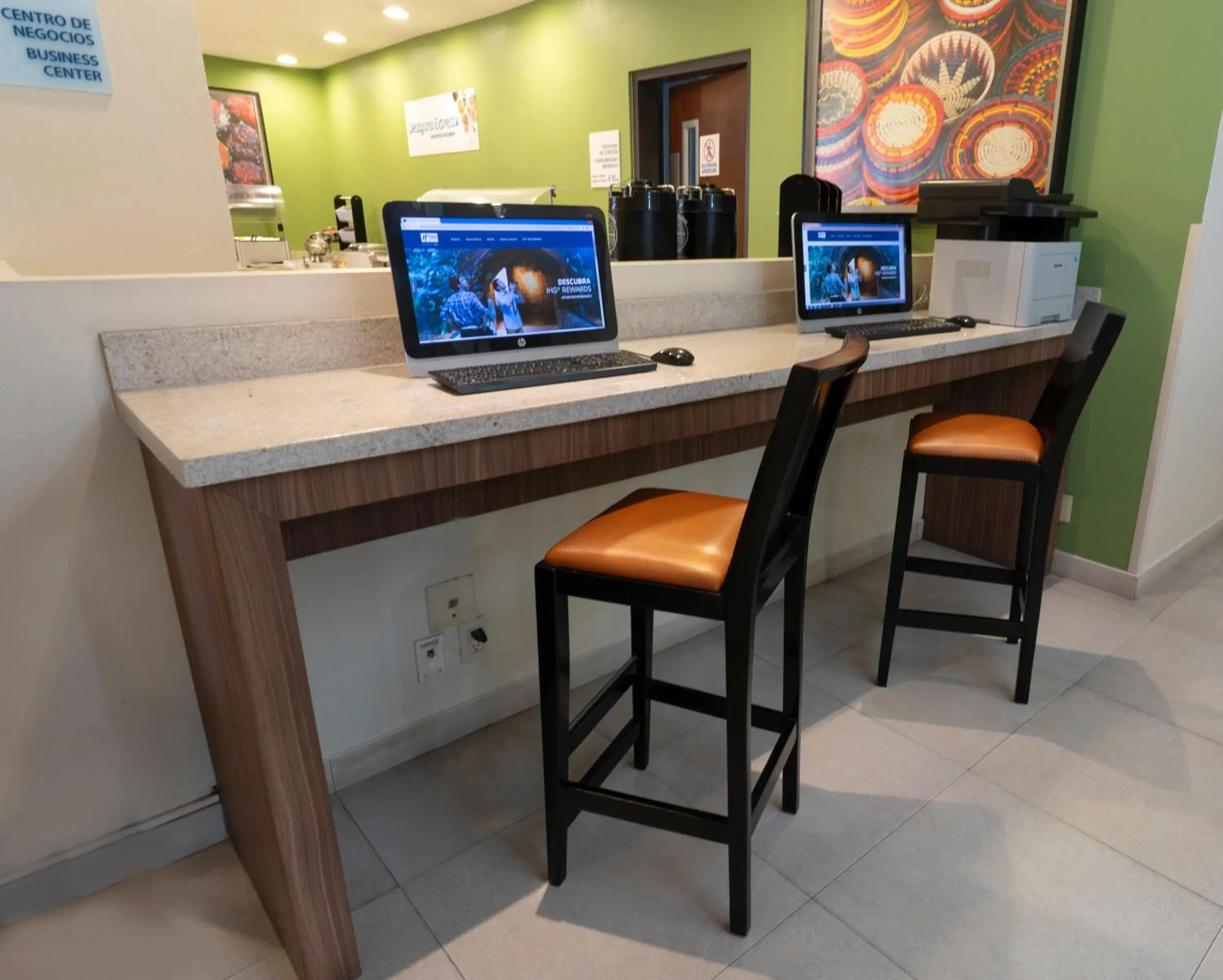 Property building in Holiday Inn Express Guadalajara Aeropuerto by IHG Property building in Holiday Inn Express Guadalajara Aeropuerto by IHG