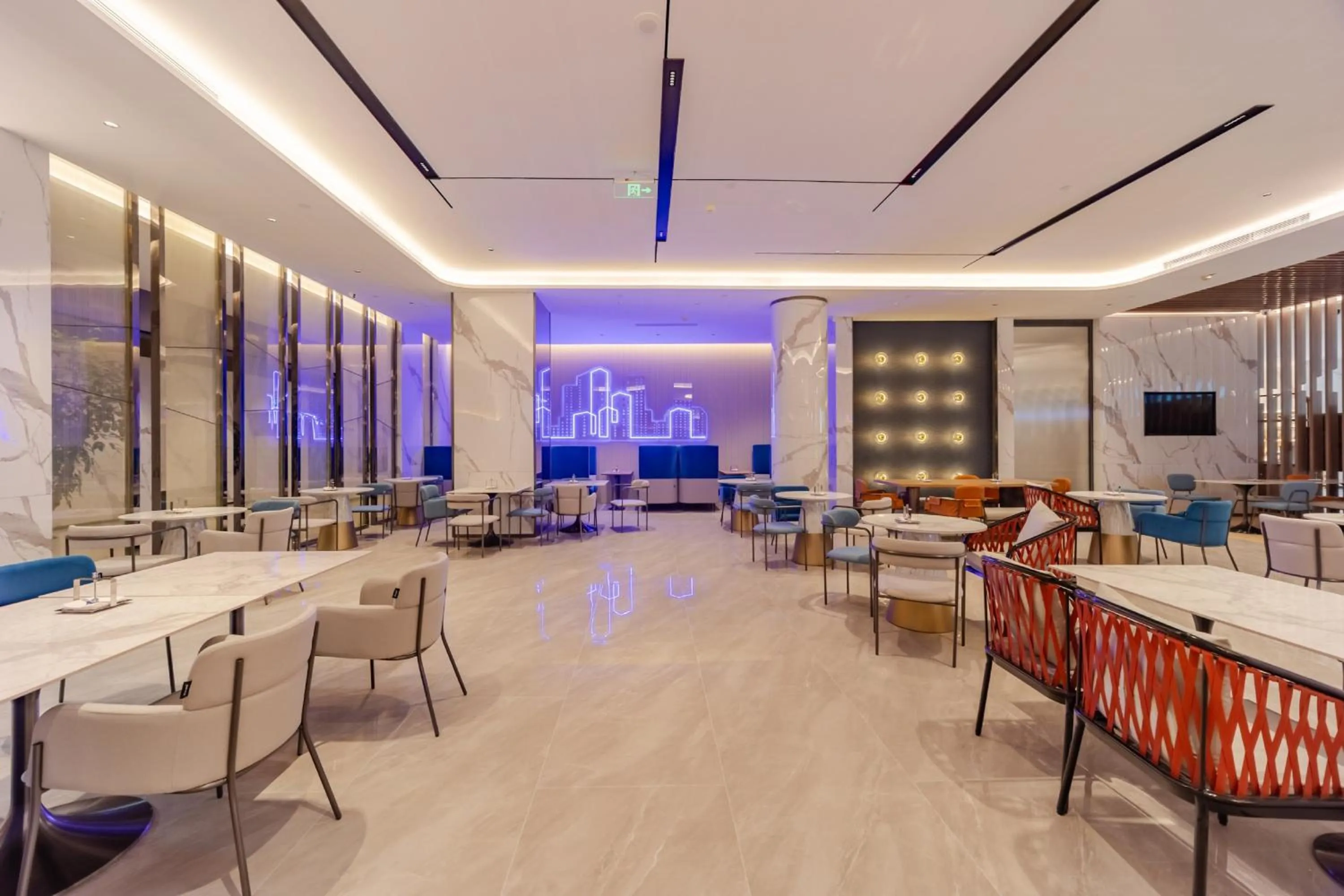 Restaurant/places to eat in Holiday Inn Express Hefei Huaihe Road