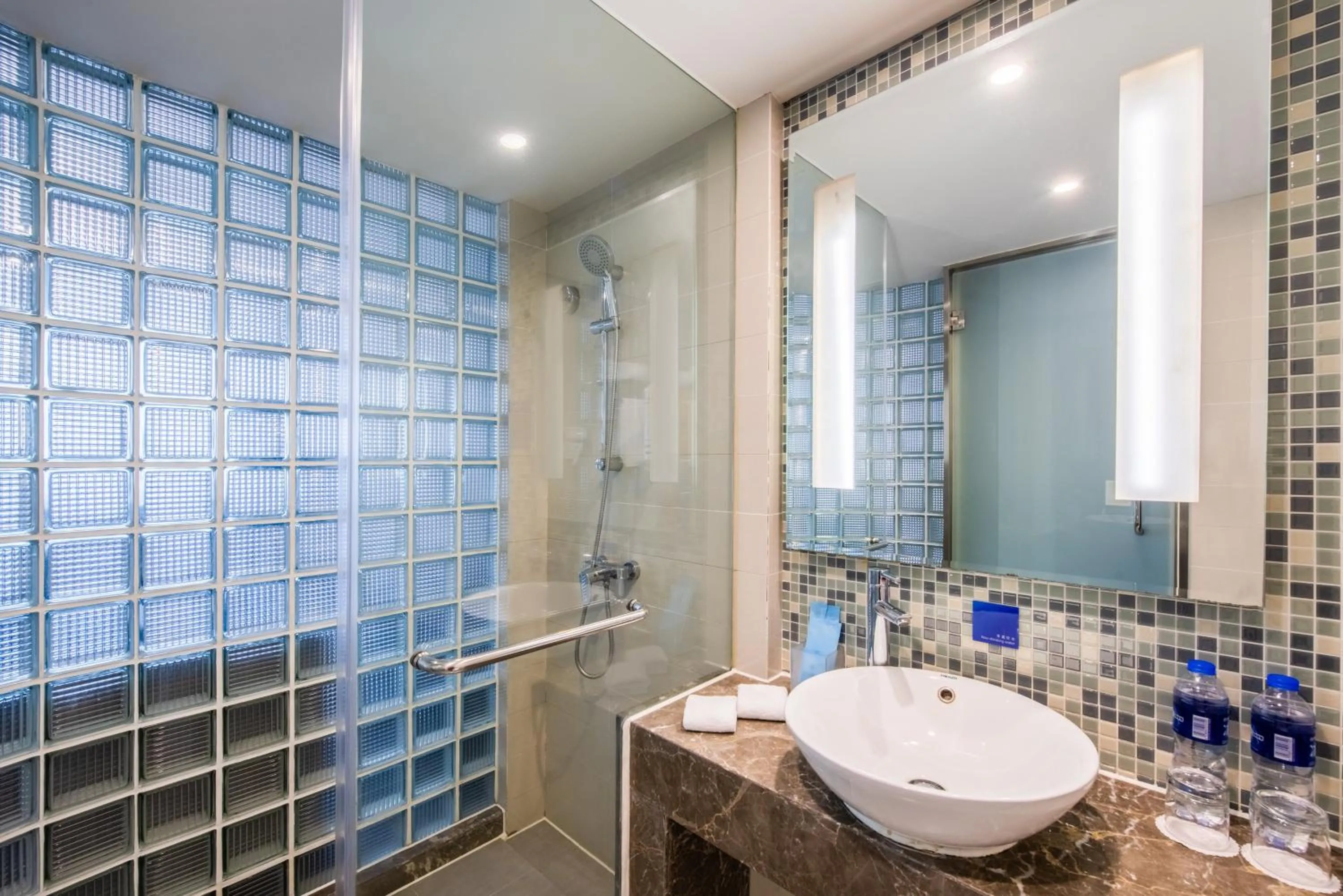 Bathroom in Holiday Inn Express Hefei Huaihe Road