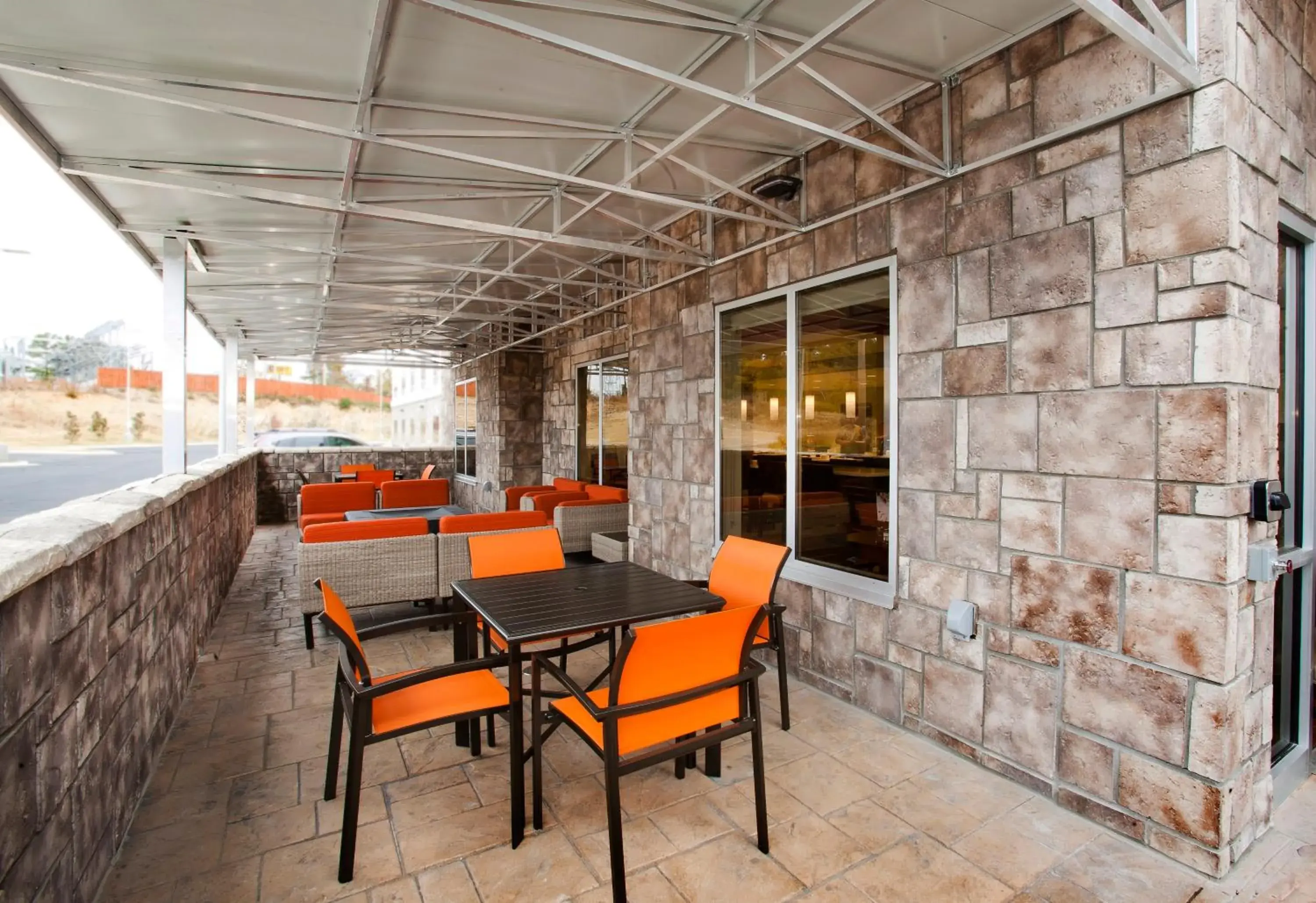 Property building in Holiday Inn Express Hotel & Suites Hot Springs by IHG Property building in Holiday Inn Express Hotel & Suites Hot Springs by IHG