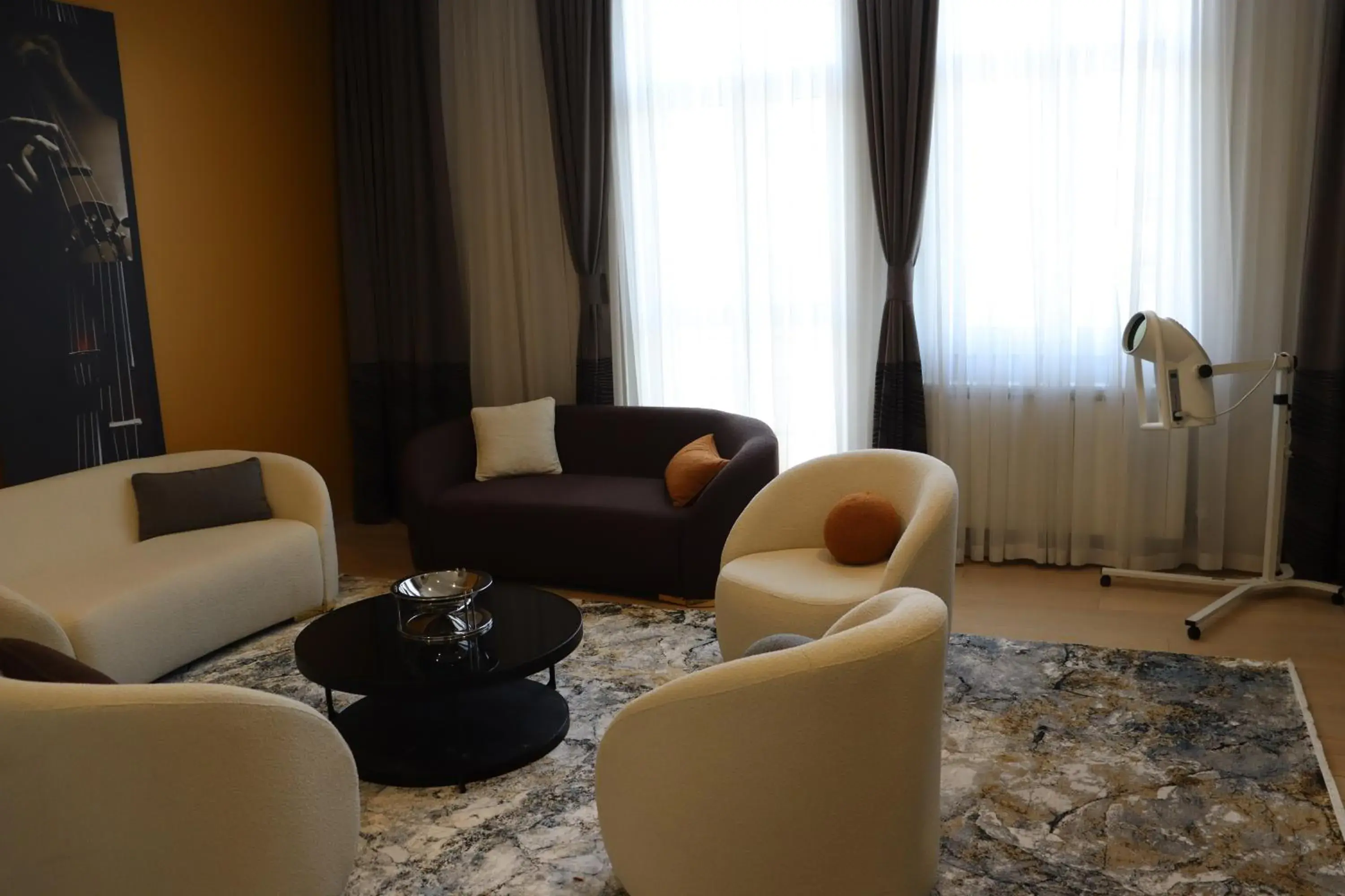 Living room in Zepter Hotel Belgrade, member of Zepter Hotels Living room in Zepter Hotel Belgrade, member of Zepter Hotels